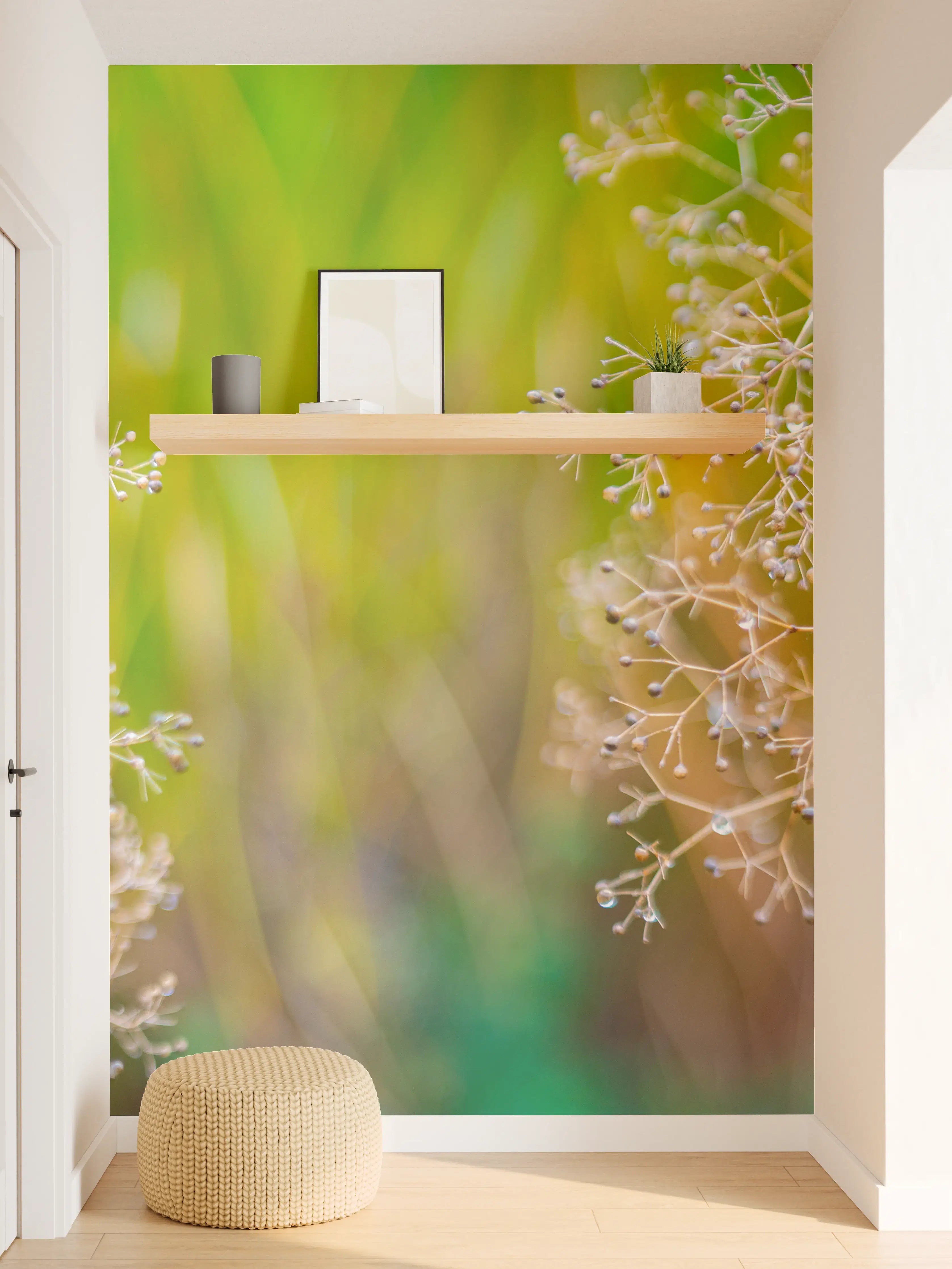 Wandverkleidung Flur - Zarte Gartenblumen im Frühling