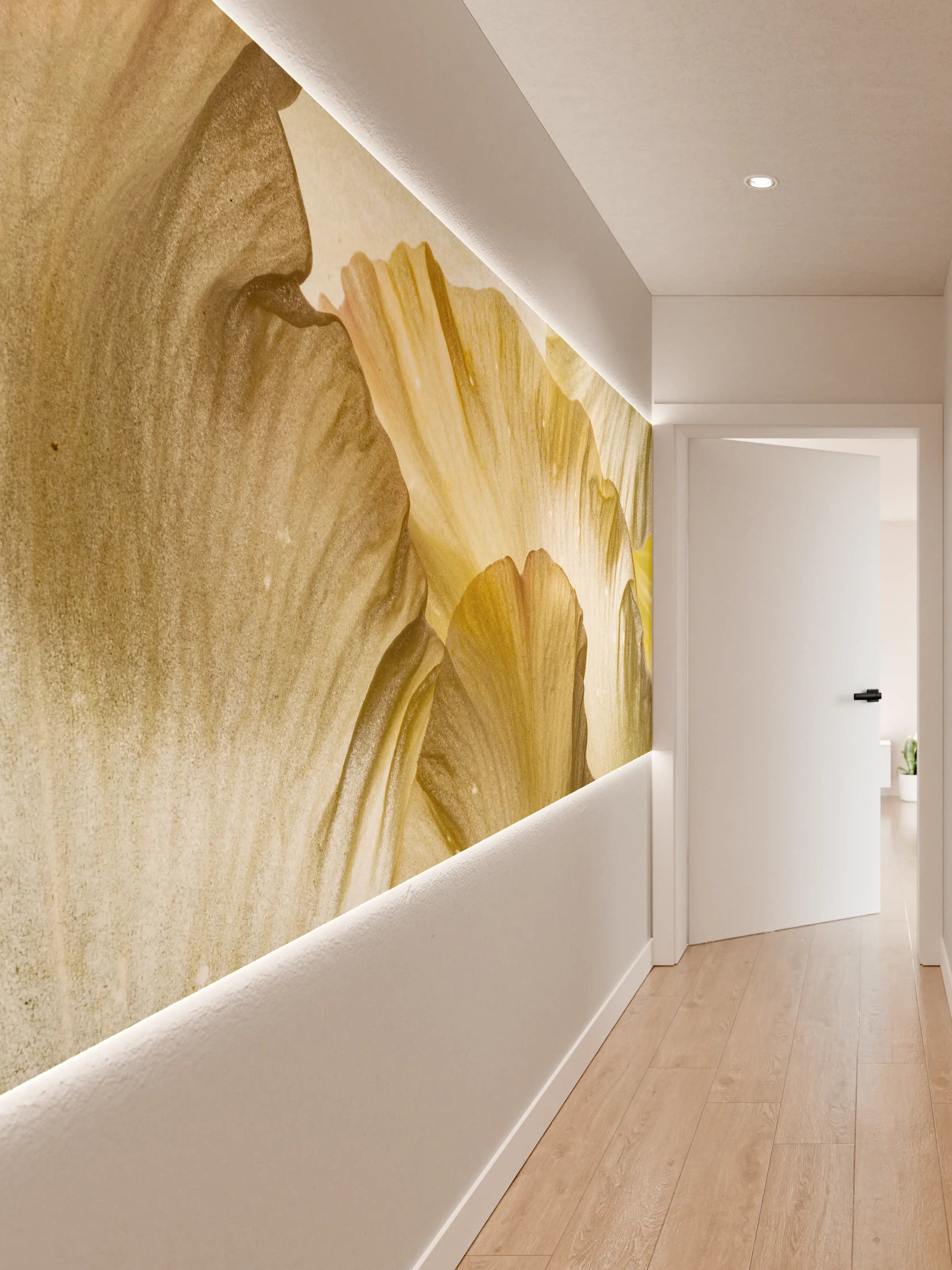 Wandverkleidung Flur - Zarte Pastellblumen mit Grauweißnuancen