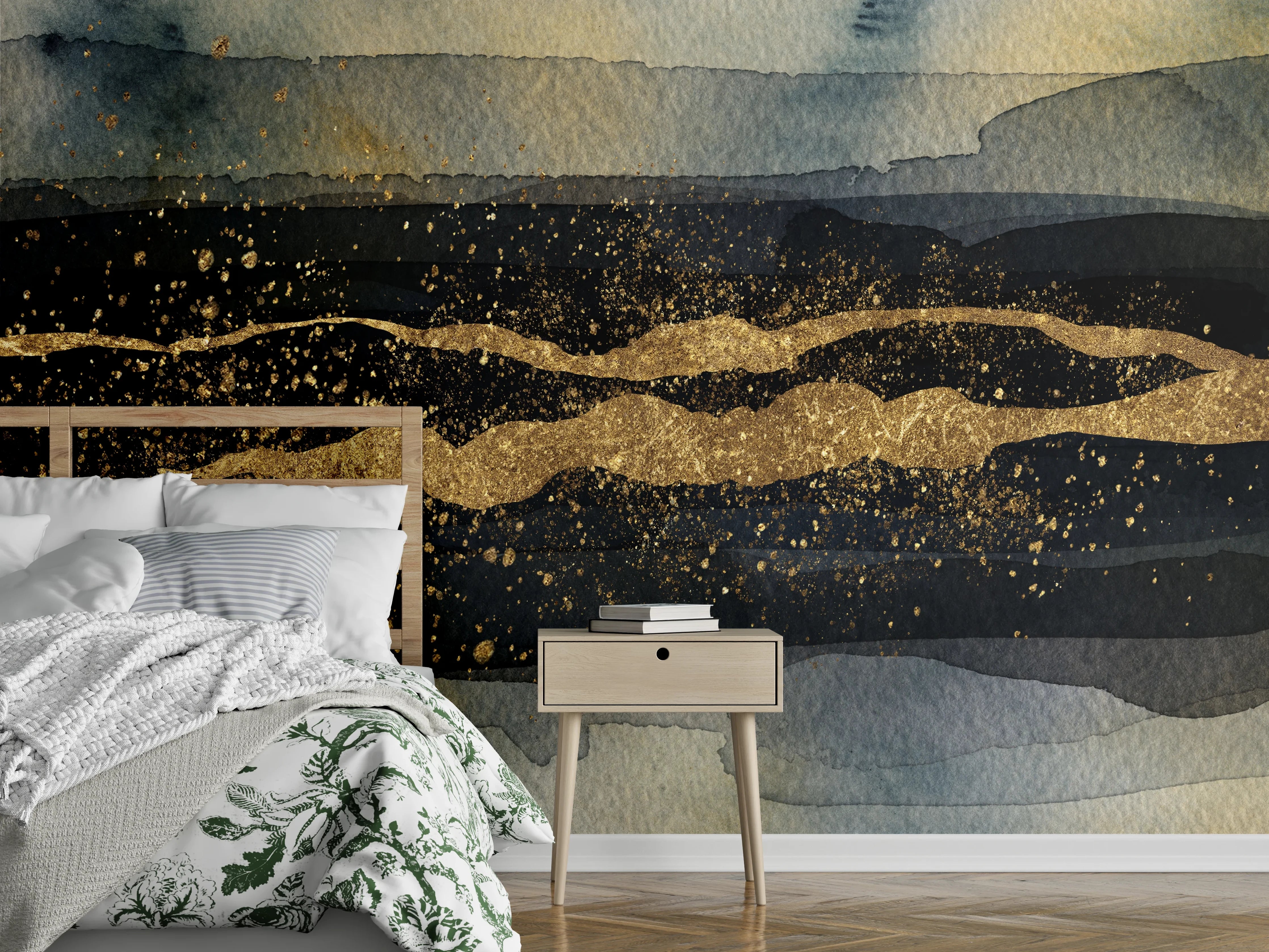 Wandverkleidung Schlafzimmer - Abstrakte Aquarellkunst mit Goldakzenten