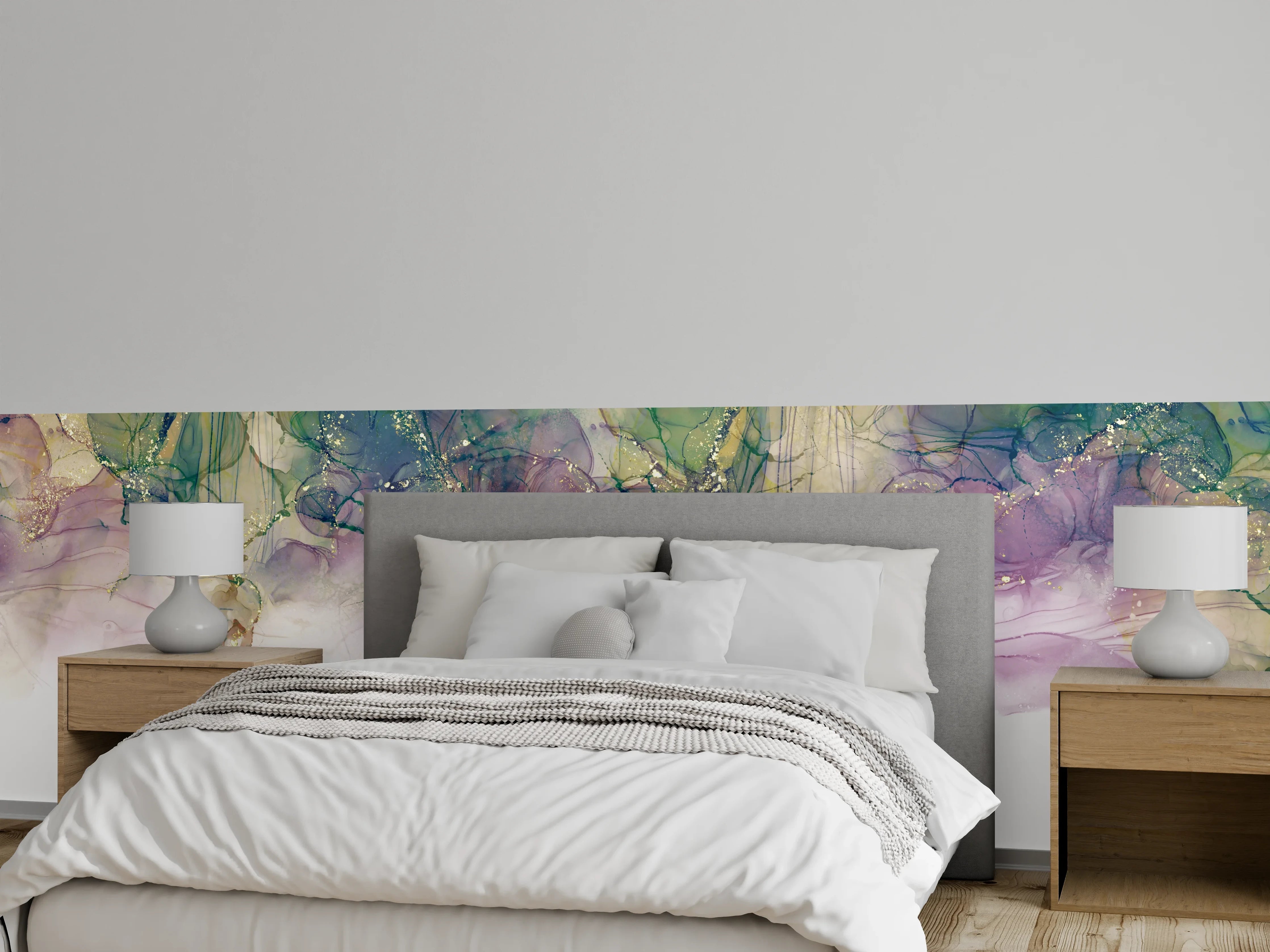 Wandverkleidung Schlafzimmer - Abstrakte Aquarellkunst mit lila Akzenten