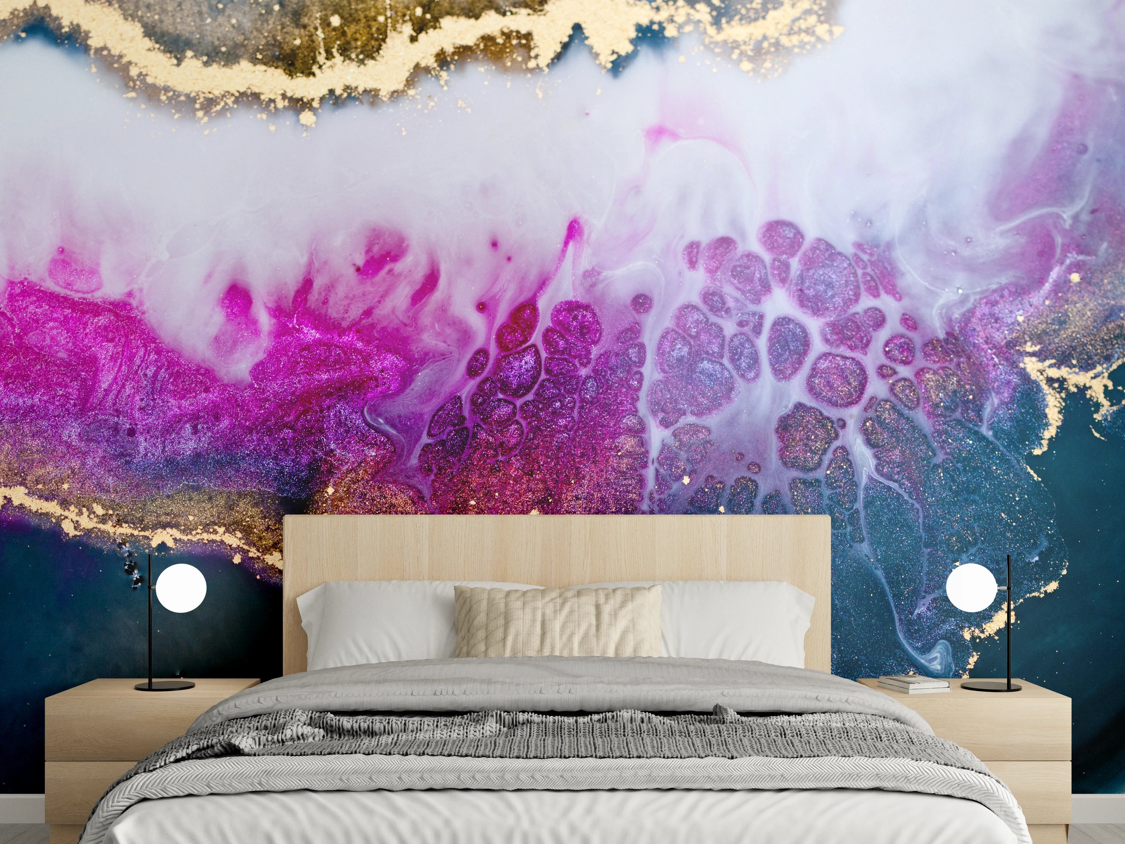 Wandverkleidung Schlafzimmer - Abstrakte Kunst: Lila, Gold & Schwarz