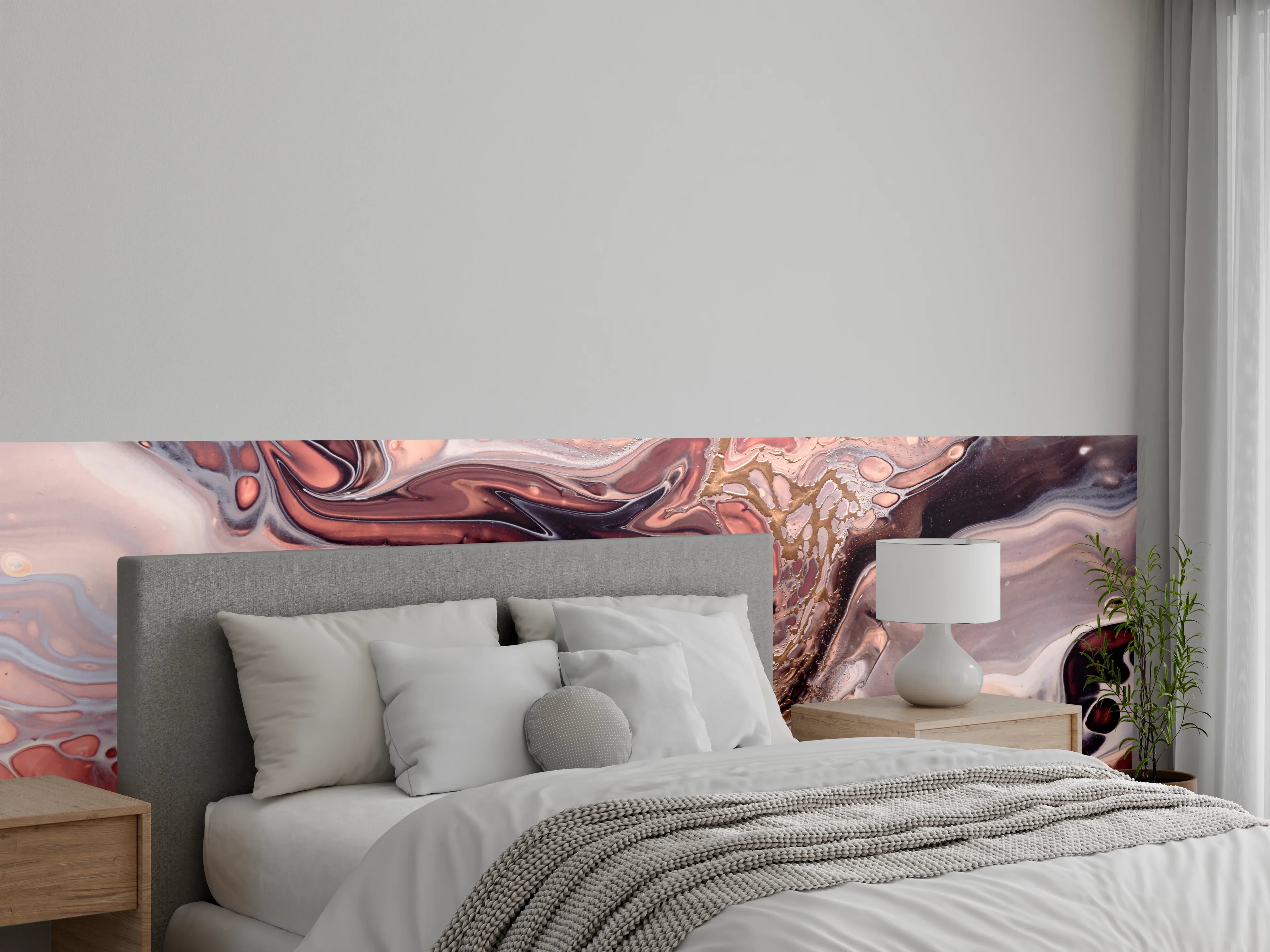 Wandverkleidung Schlafzimmer - Abstrakte Wandgestaltung in Nude und Bronze