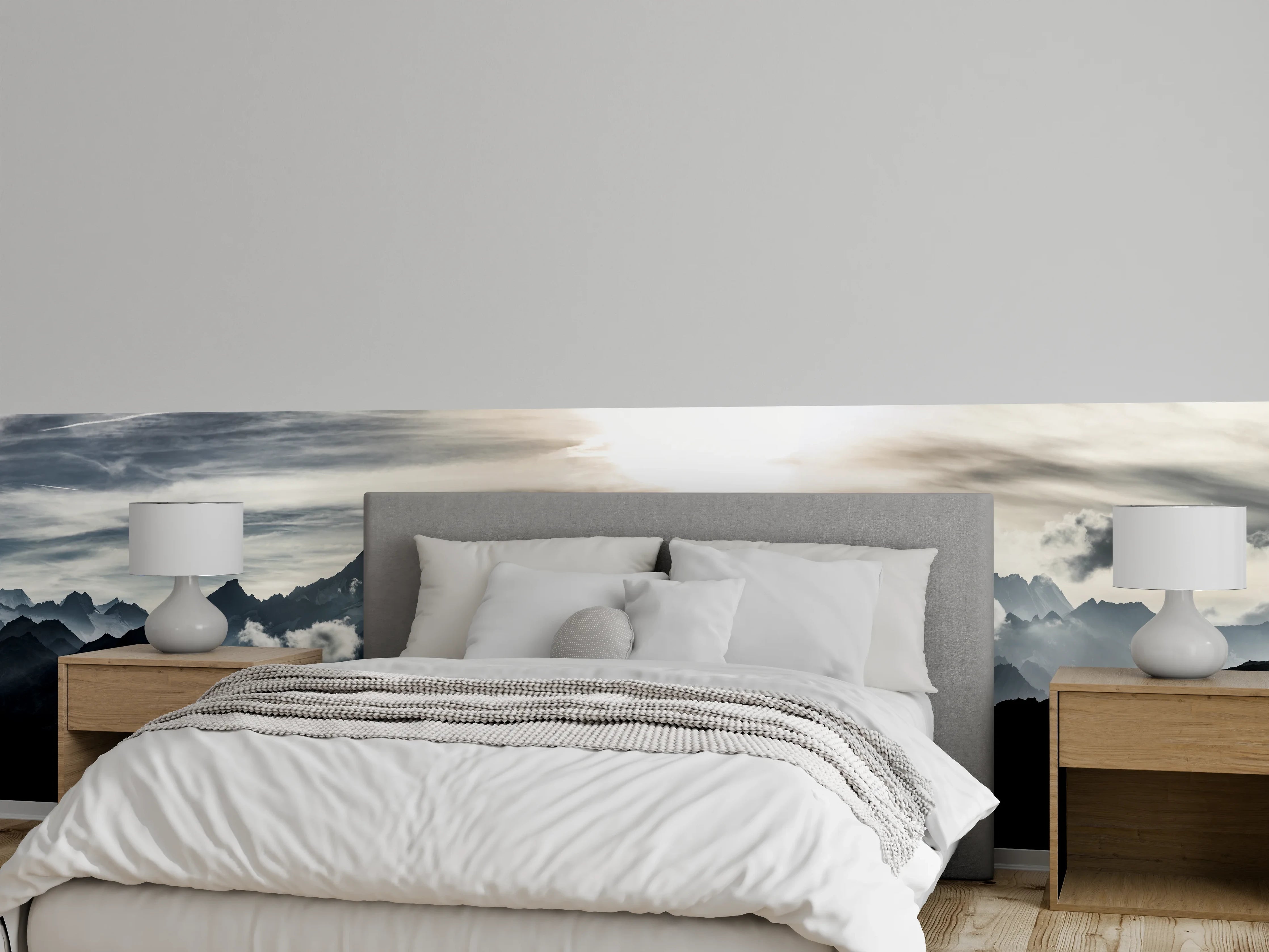 Wandverkleidung Schlafzimmer - Alpenlandschaft Panorama Sonnenstrahlen Schwarz-Weiß