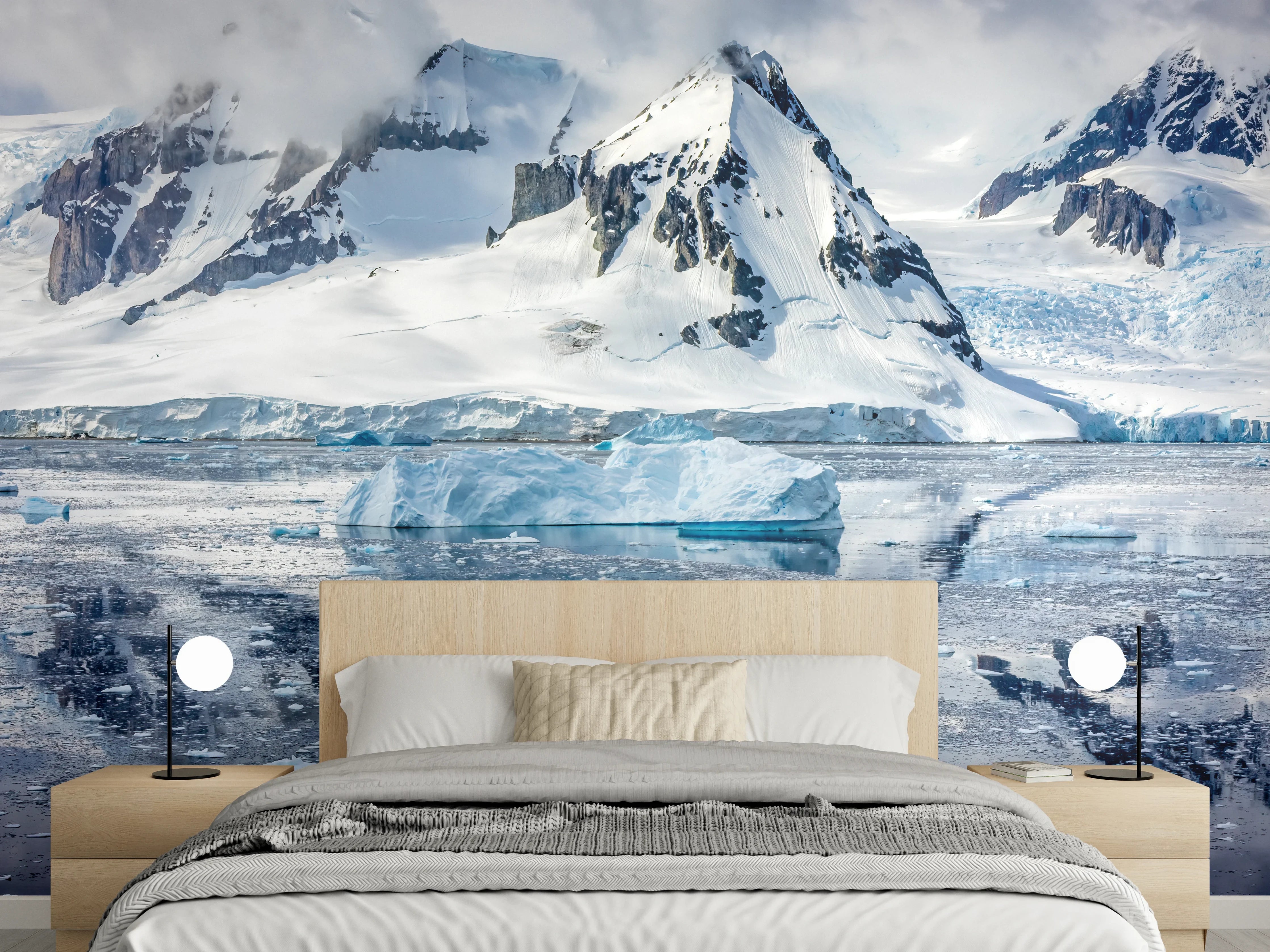 Wandverkleidung Schlafzimmer - Beeindruckende arktische Berglandschaft