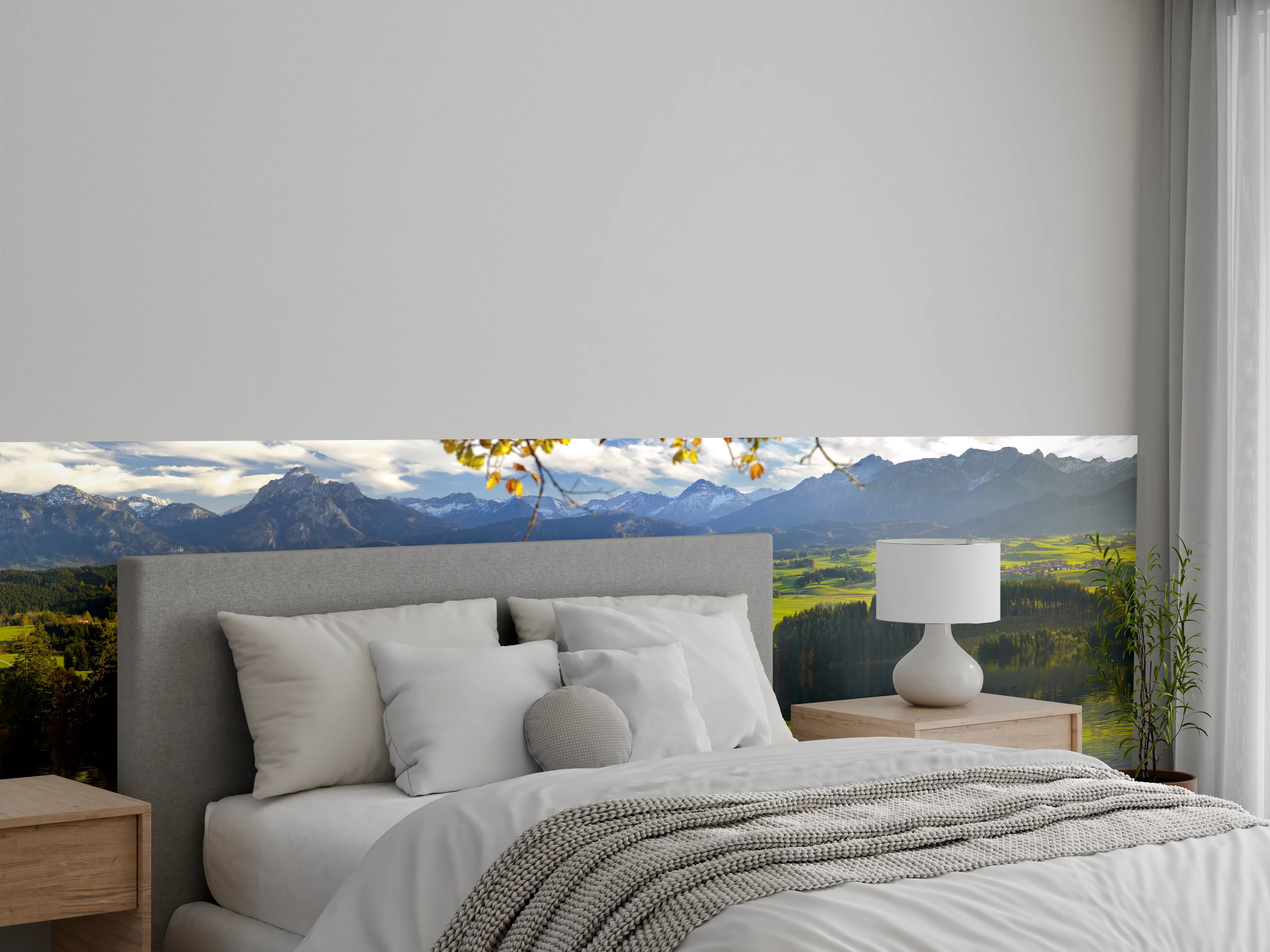 Wandverkleidung Schlafzimmer - Bergsee Panorama im Sonnenschein