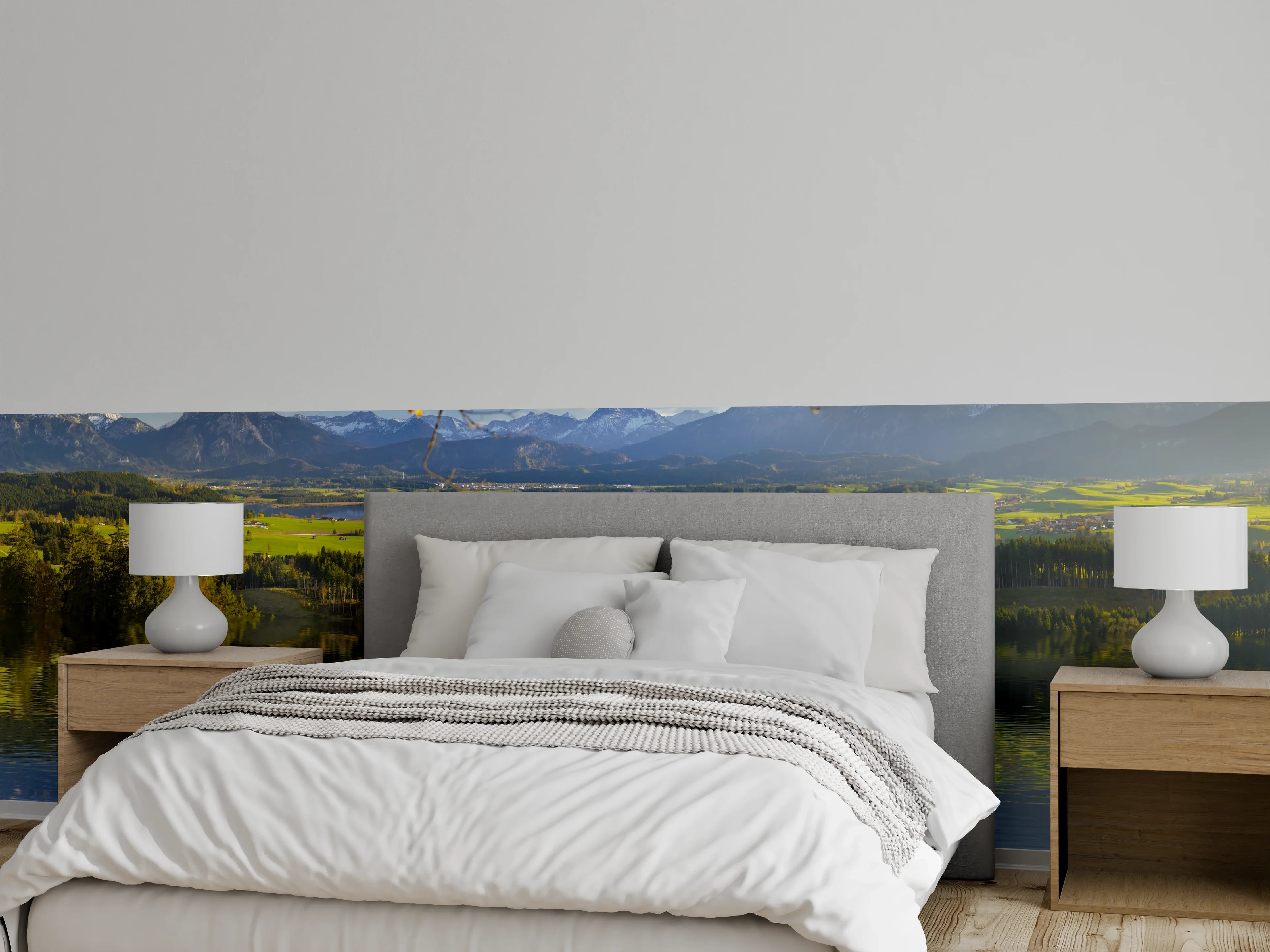 Wandverkleidung Schlafzimmer - Bergsee Panorama im Sonnenschein