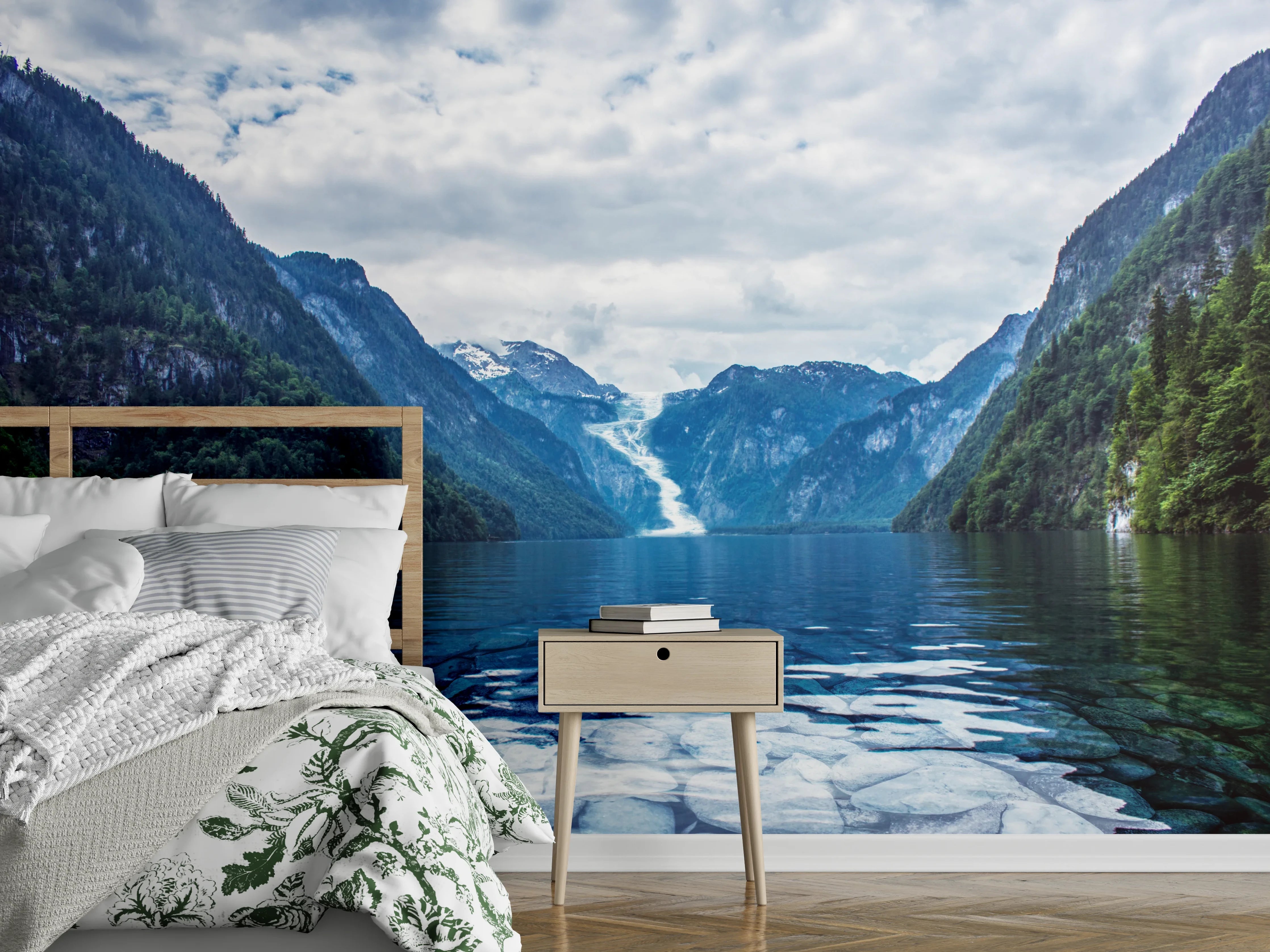 Wandverkleidung Schlafzimmer - Bergsee Panorama mit Wasserfall