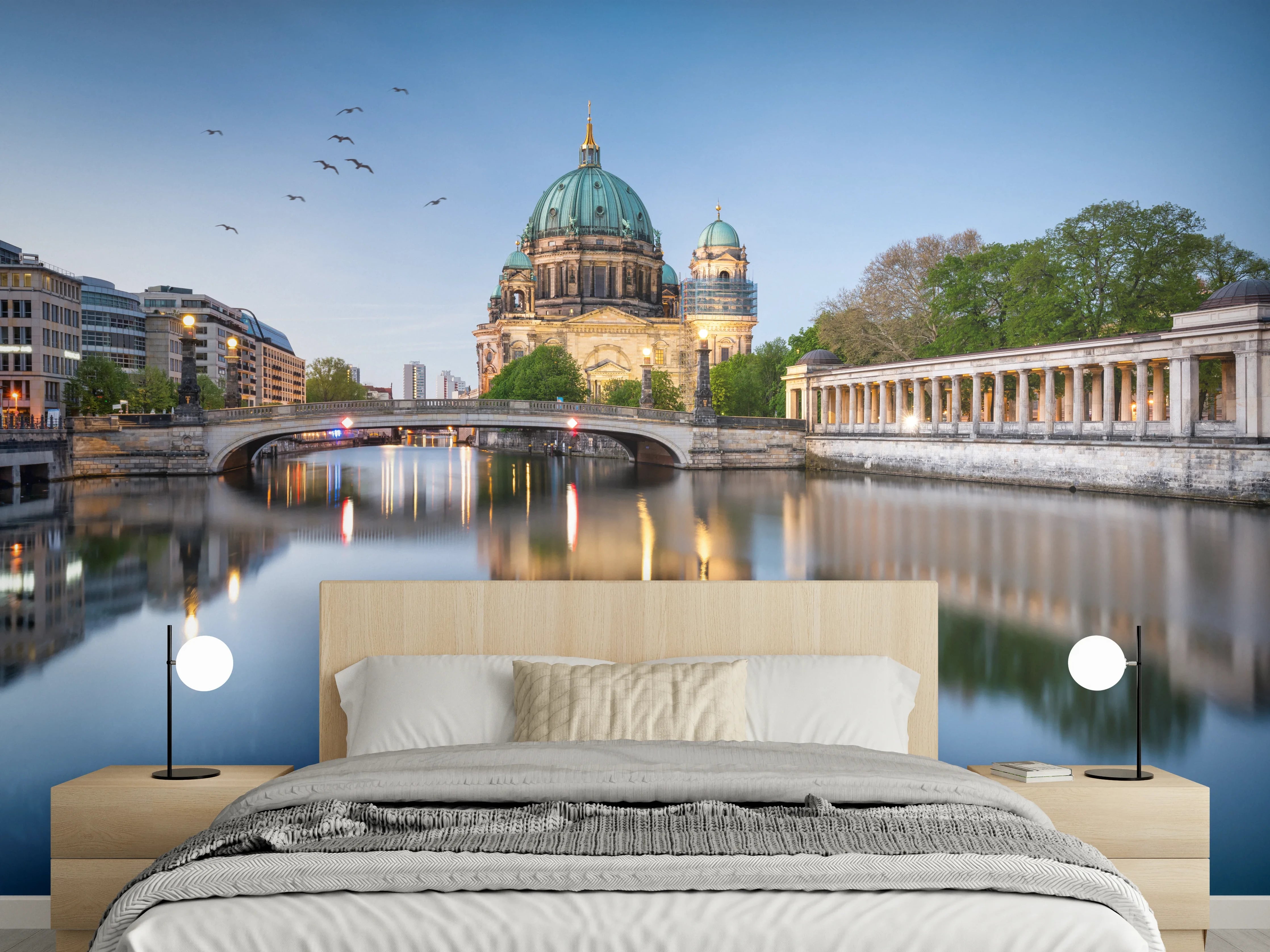 Wandverkleidung Schlafzimmer - Berliner Dom am Wasser bei Abenddämmerung