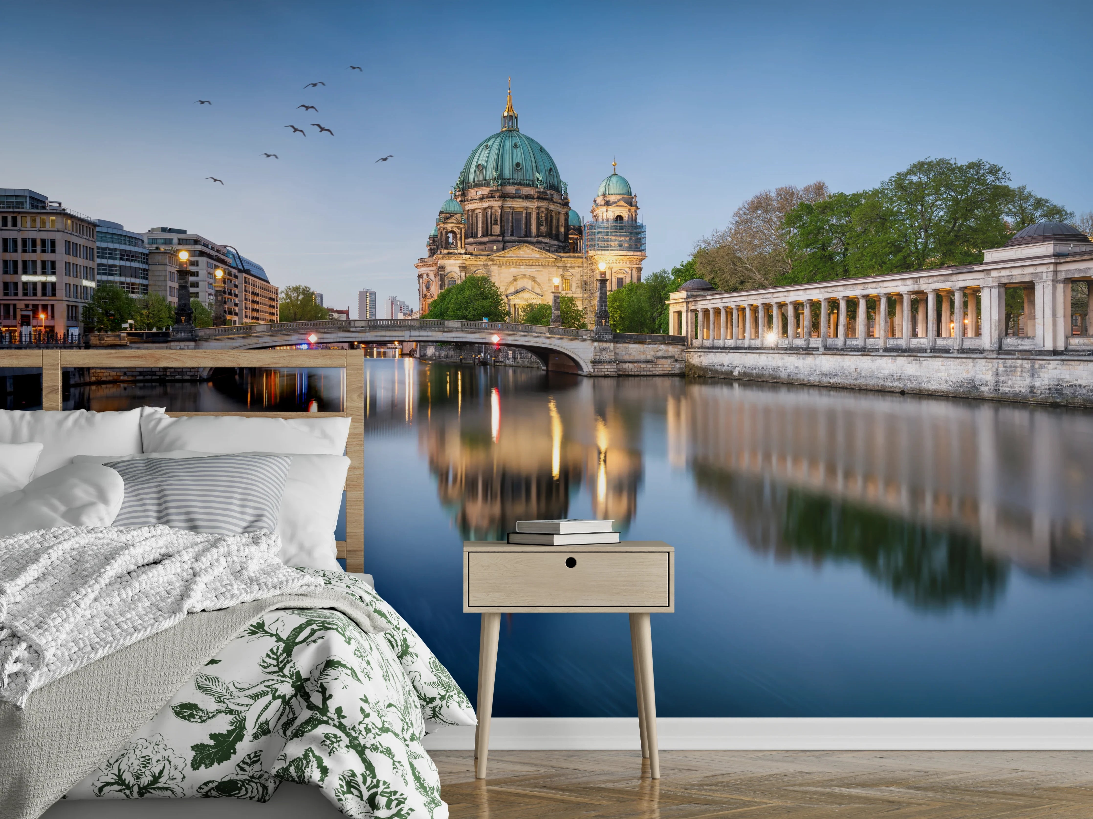 Wandverkleidung Schlafzimmer - Berliner Dom am Wasser bei Abenddämmerung