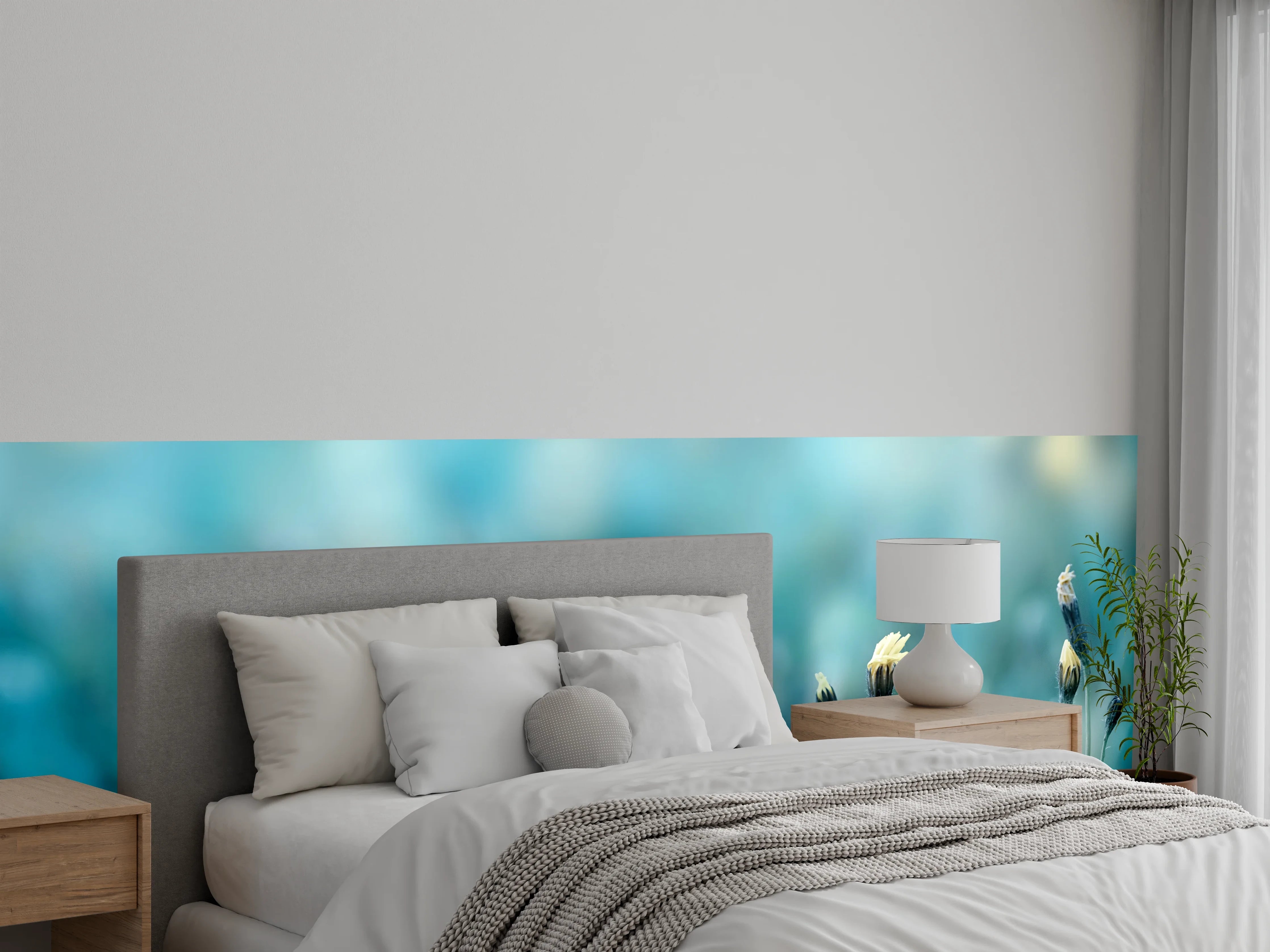 Wandverkleidung Schlafzimmer - Blau-Gelbe Wildblumen im Morgenlicht