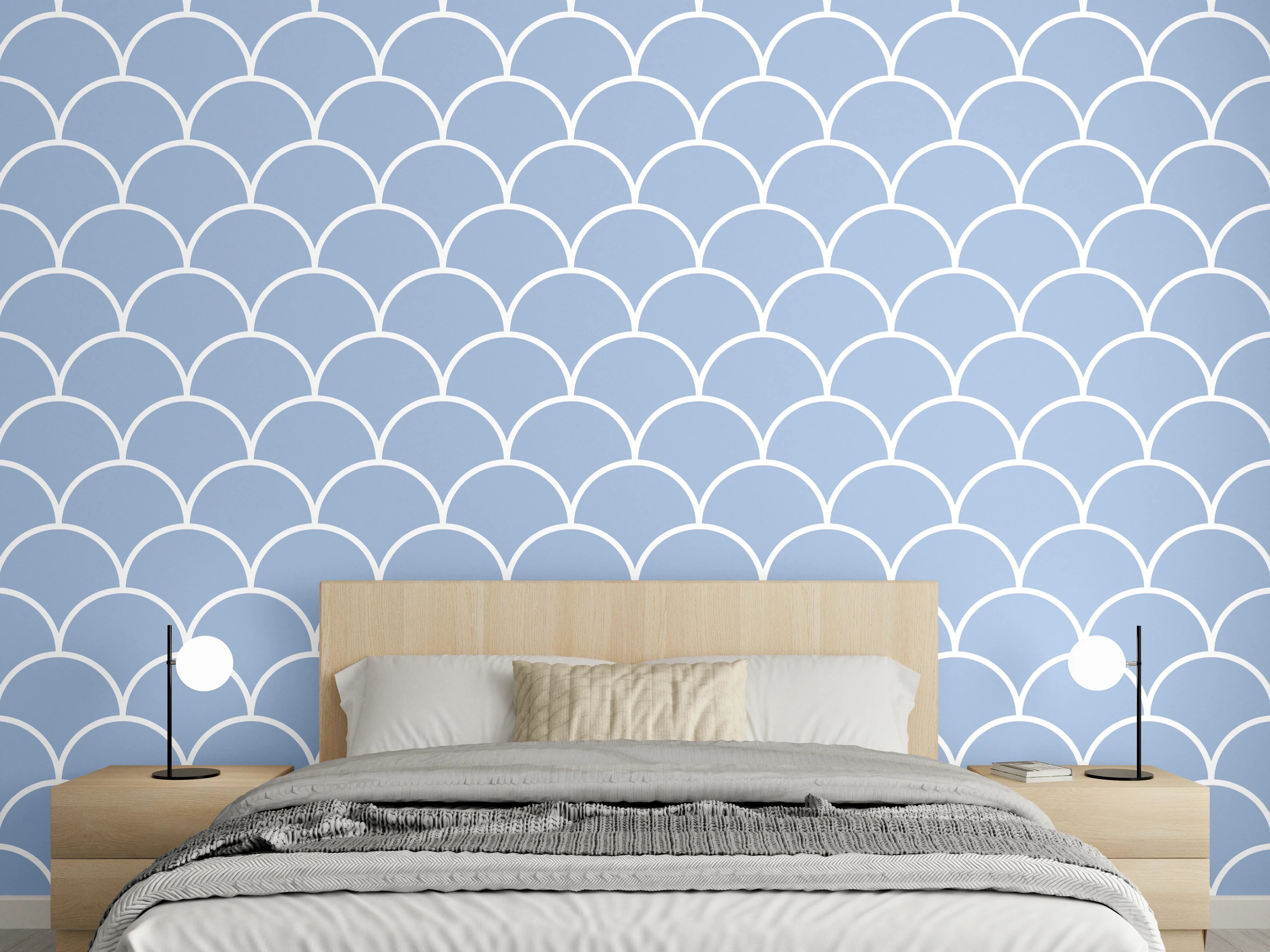 Wandverkleidung Schlafzimmer - Blau-Graues Schuppenmuster mit Weißakzenten