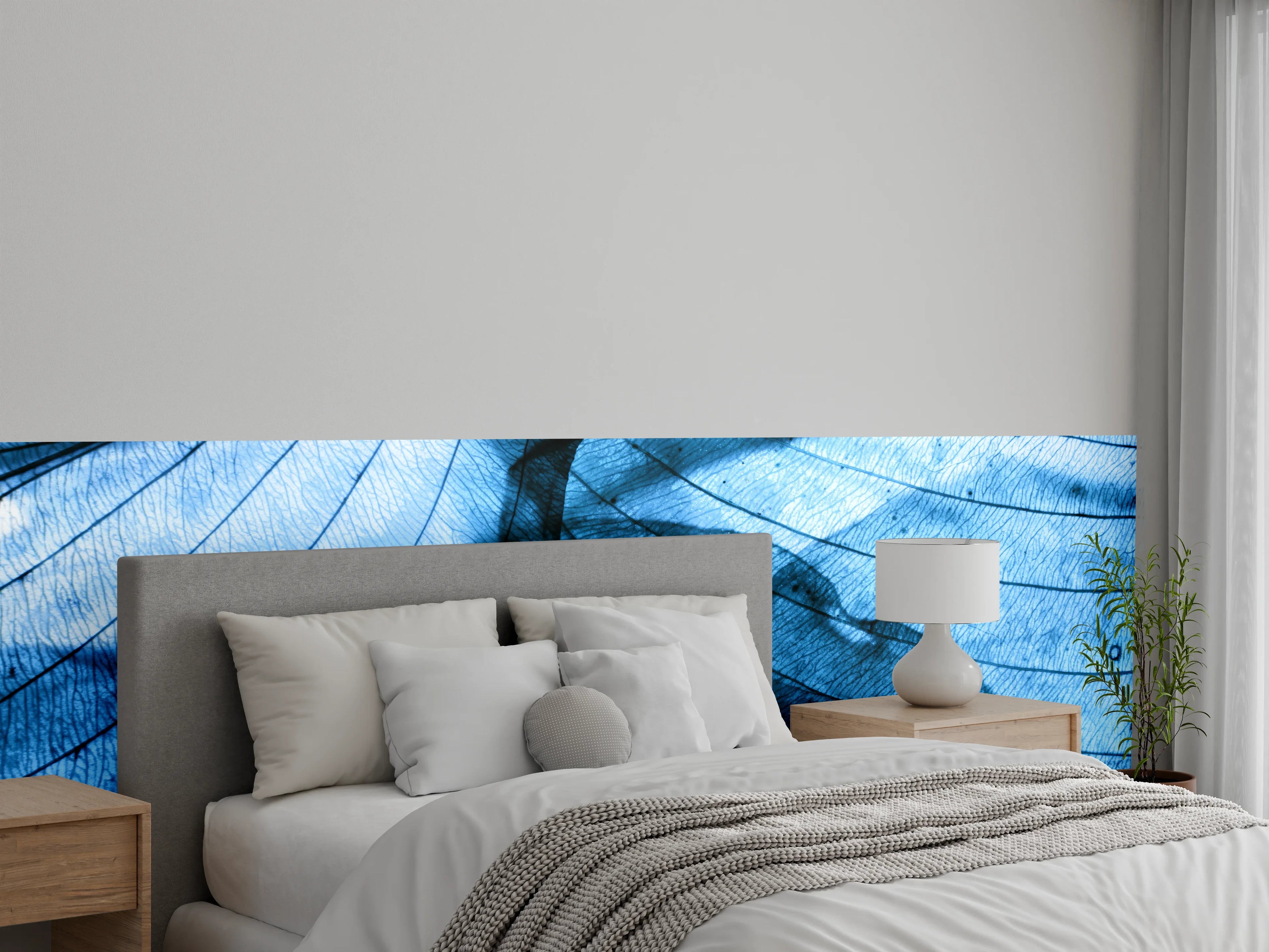 Wandverkleidung Schlafzimmer - Blau transparentes Blattmuster modern