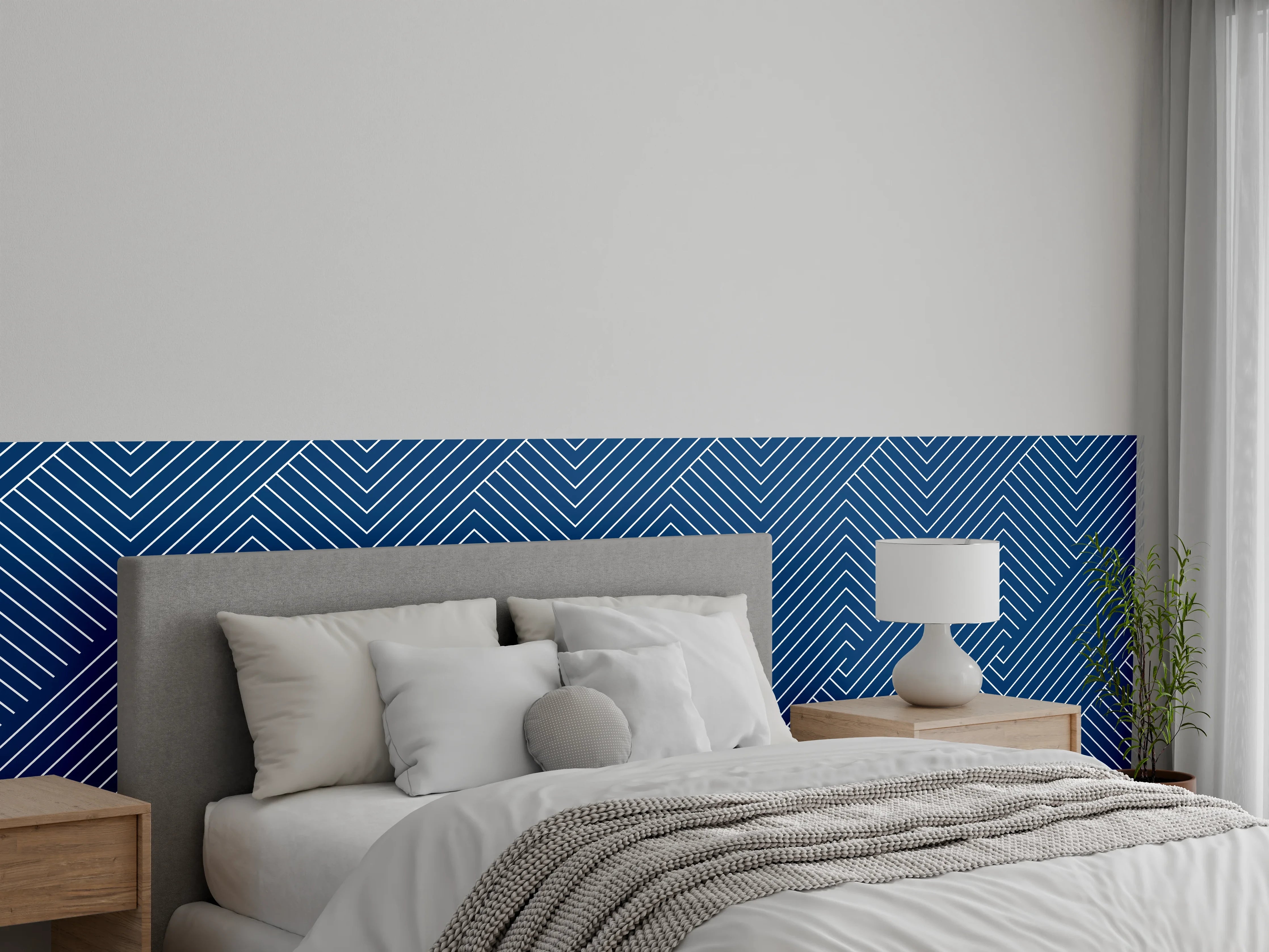 Wandverkleidung Schlafzimmer - Blau-weißes Chevron-Muster modern