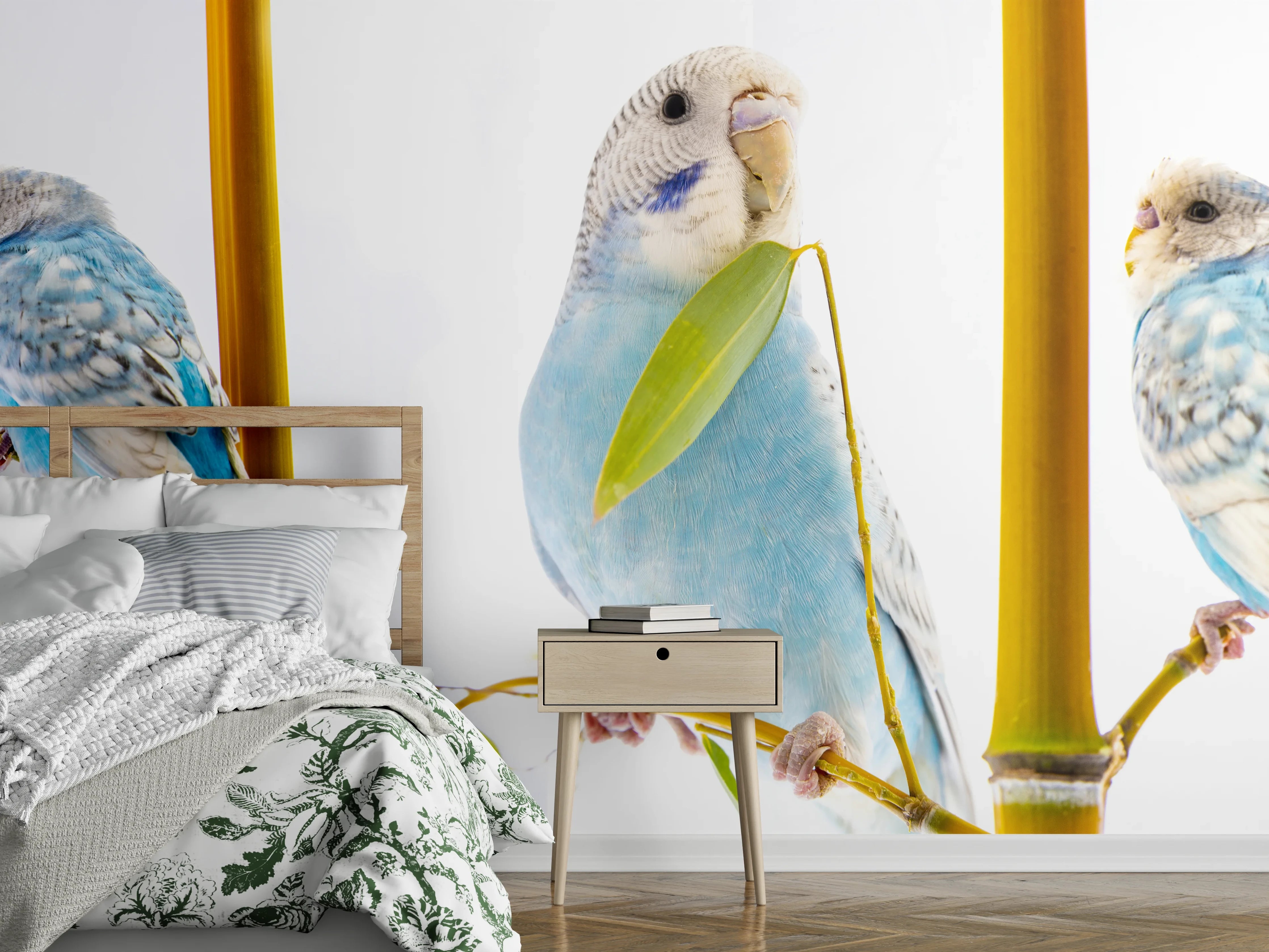 Wandverkleidung Schlafzimmer - Blaue gewellte Papageien auf weißem Hintergrund