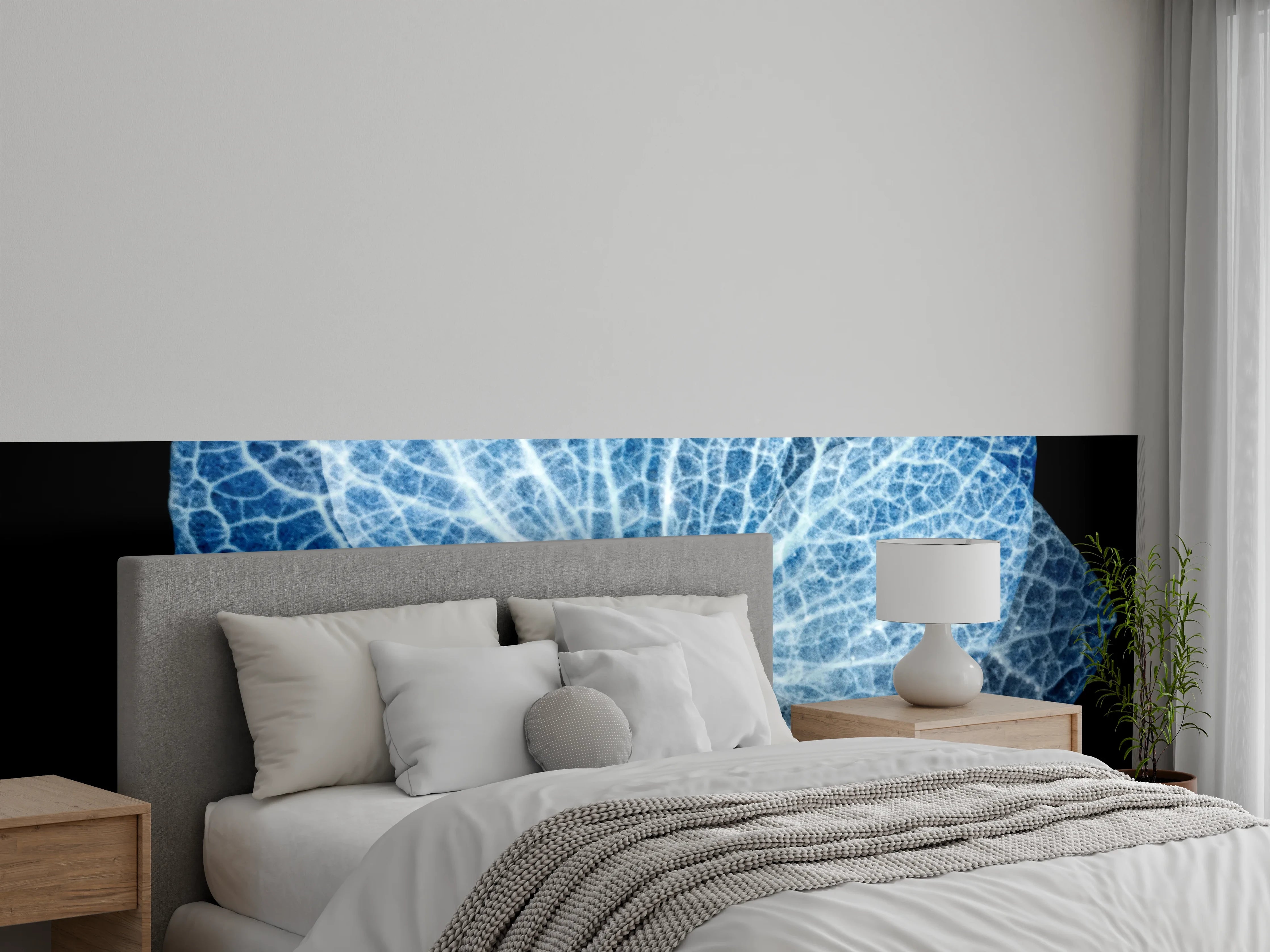 Wandverkleidung Schlafzimmer - Blaues Blumen-Motiv mit reflektierendem Effekt