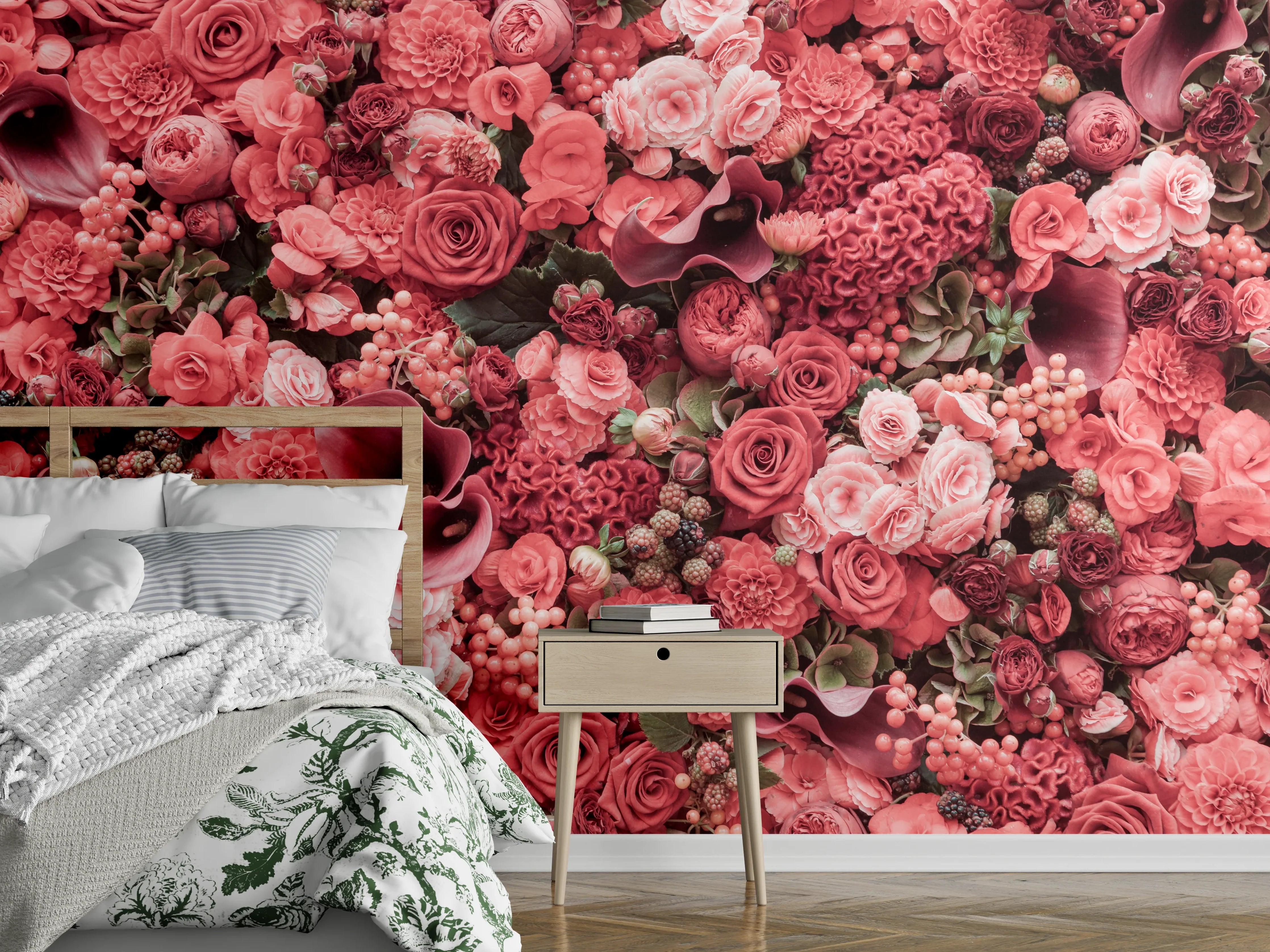 Wandverkleidung Schlafzimmer - Blumenmeer in satten Rosatönen