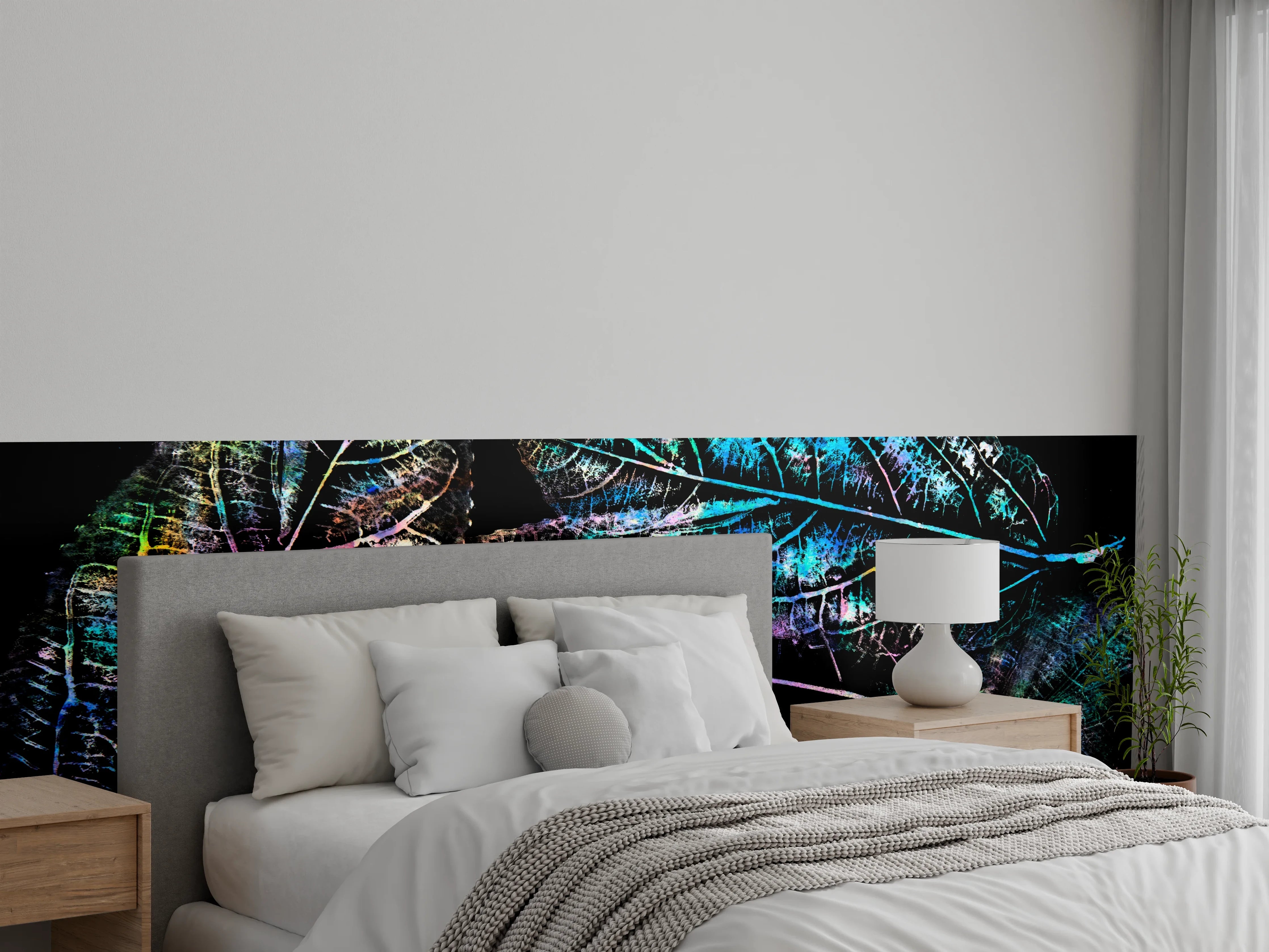 Wandverkleidung Schlafzimmer - Bunte Blätter auf Schwarz – Wanddeko