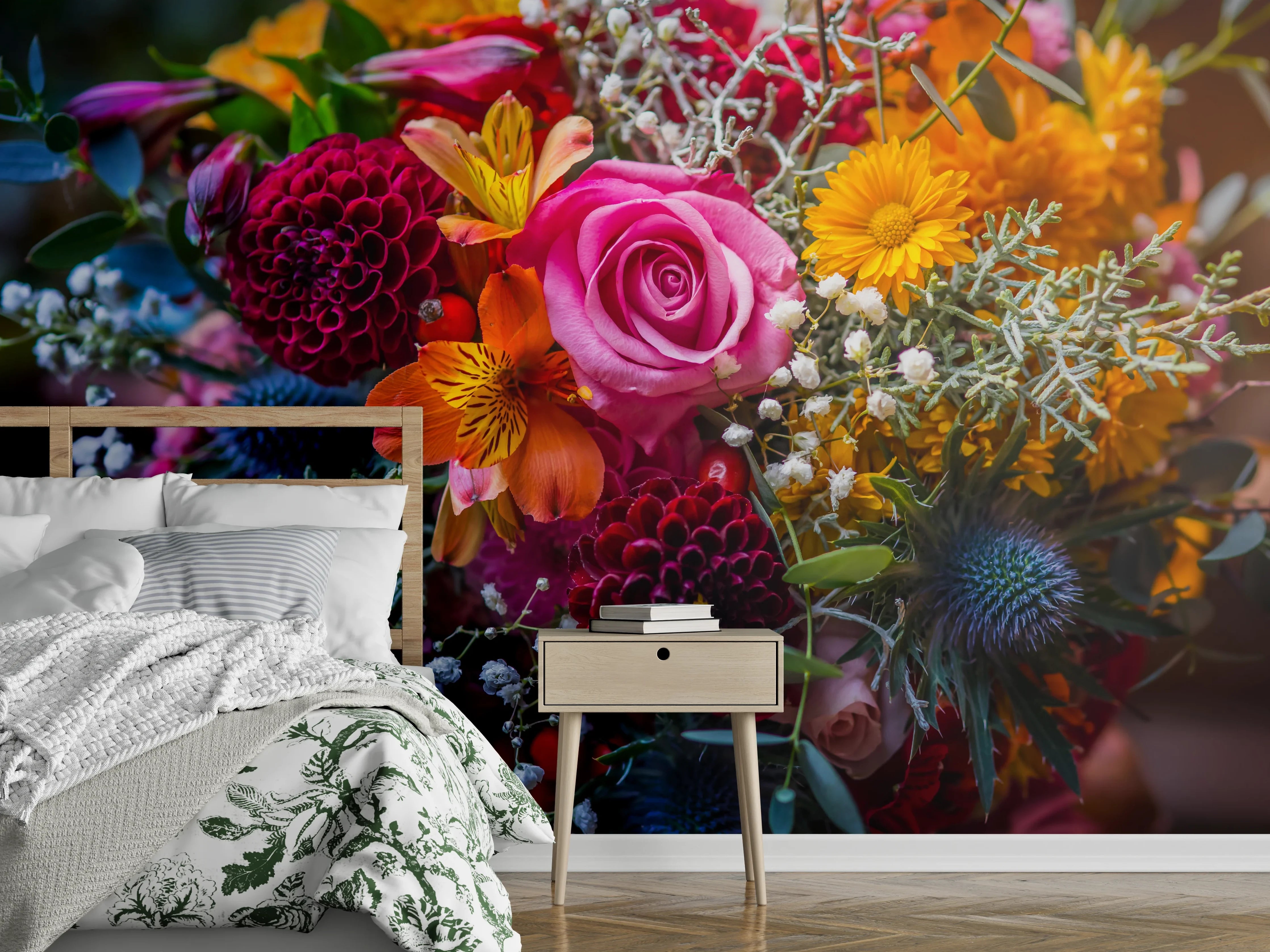 Wandverkleidung Schlafzimmer - Bunter Blumenstrauß für Wanddeko