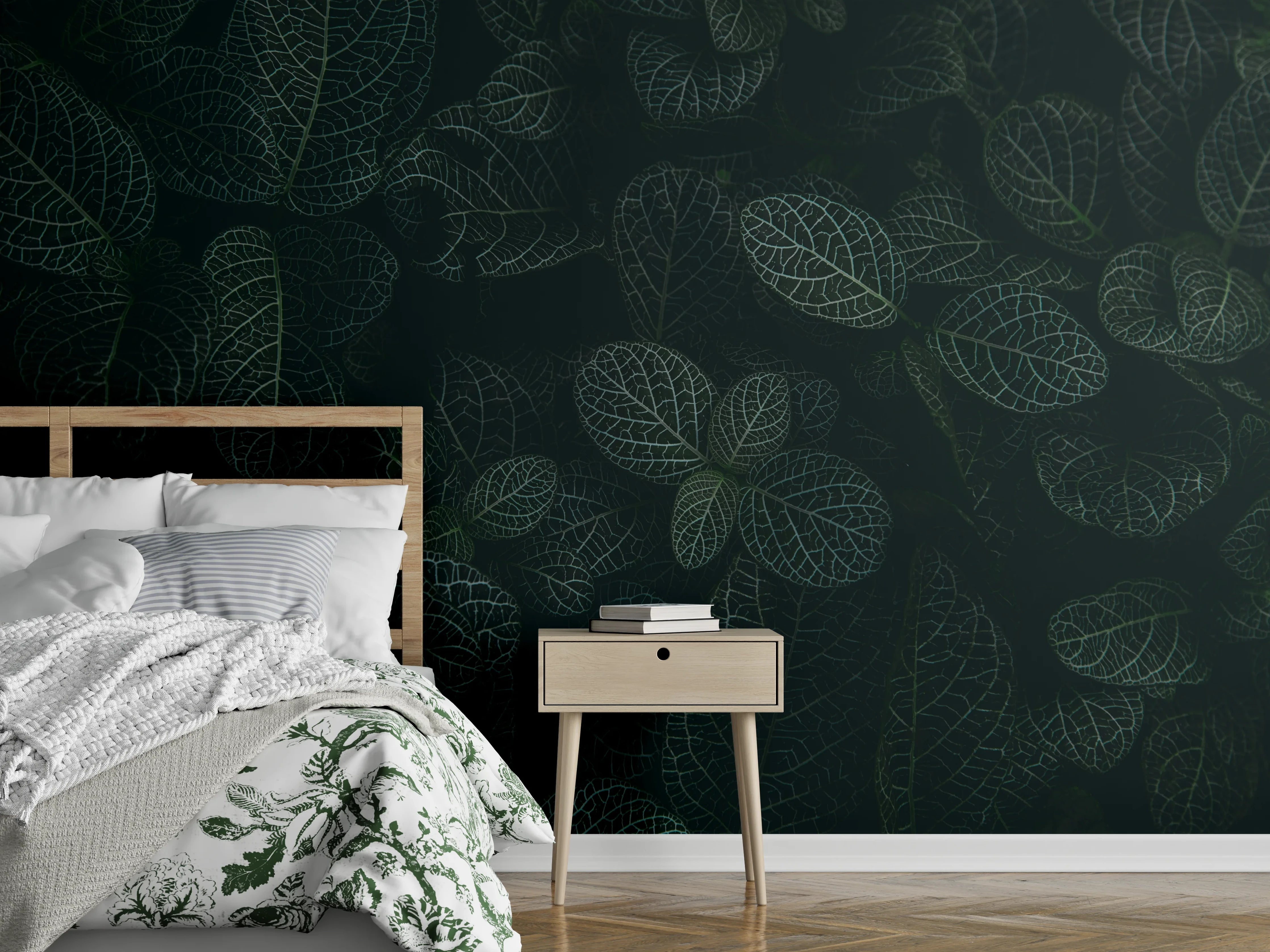 Wandverkleidung Schlafzimmer - Dunkle Blätter mit heller Aderung
