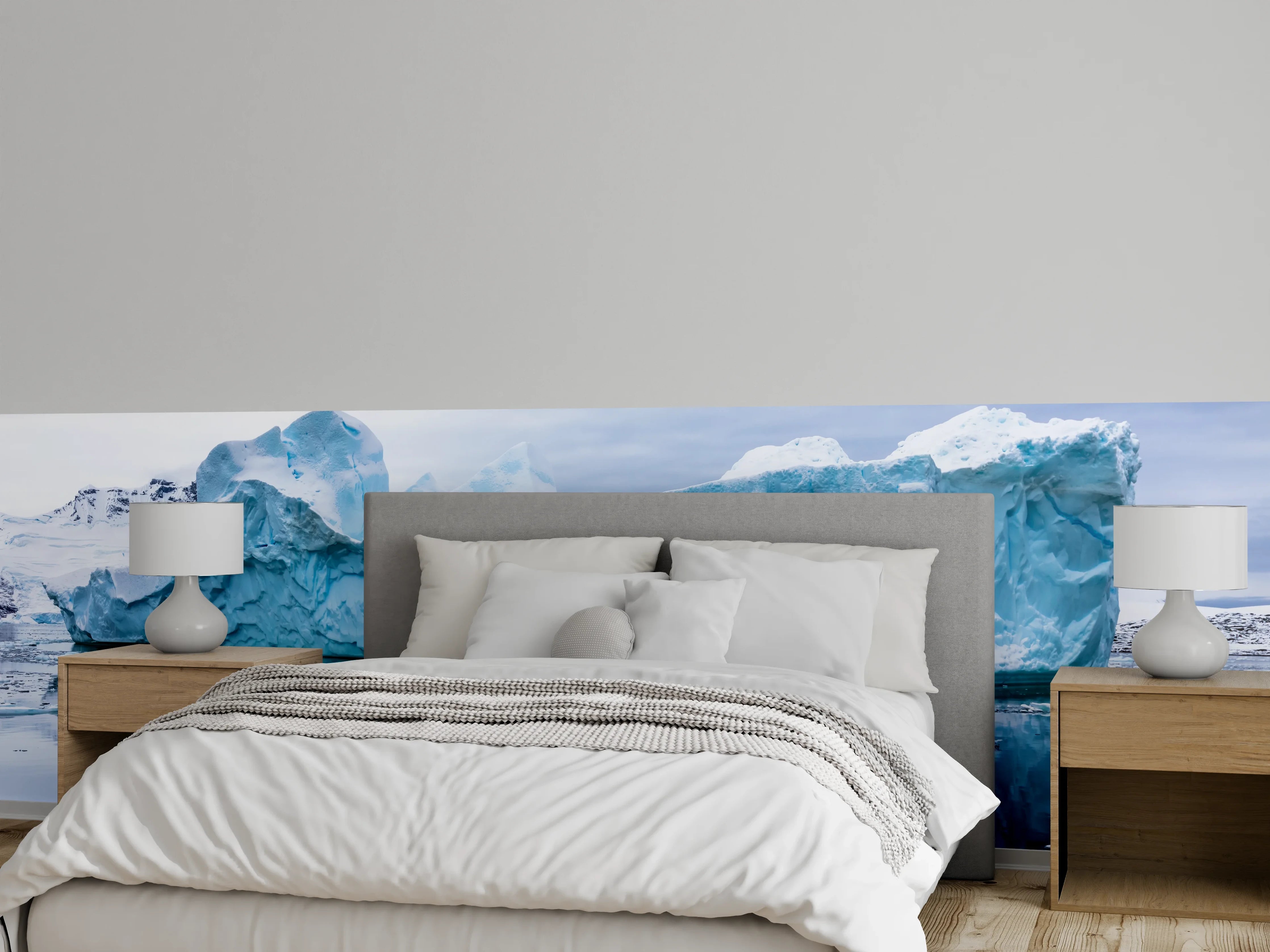 Wandverkleidung Schlafzimmer - Eisberg Spiegelung: Faszinierende Naturaufnahme