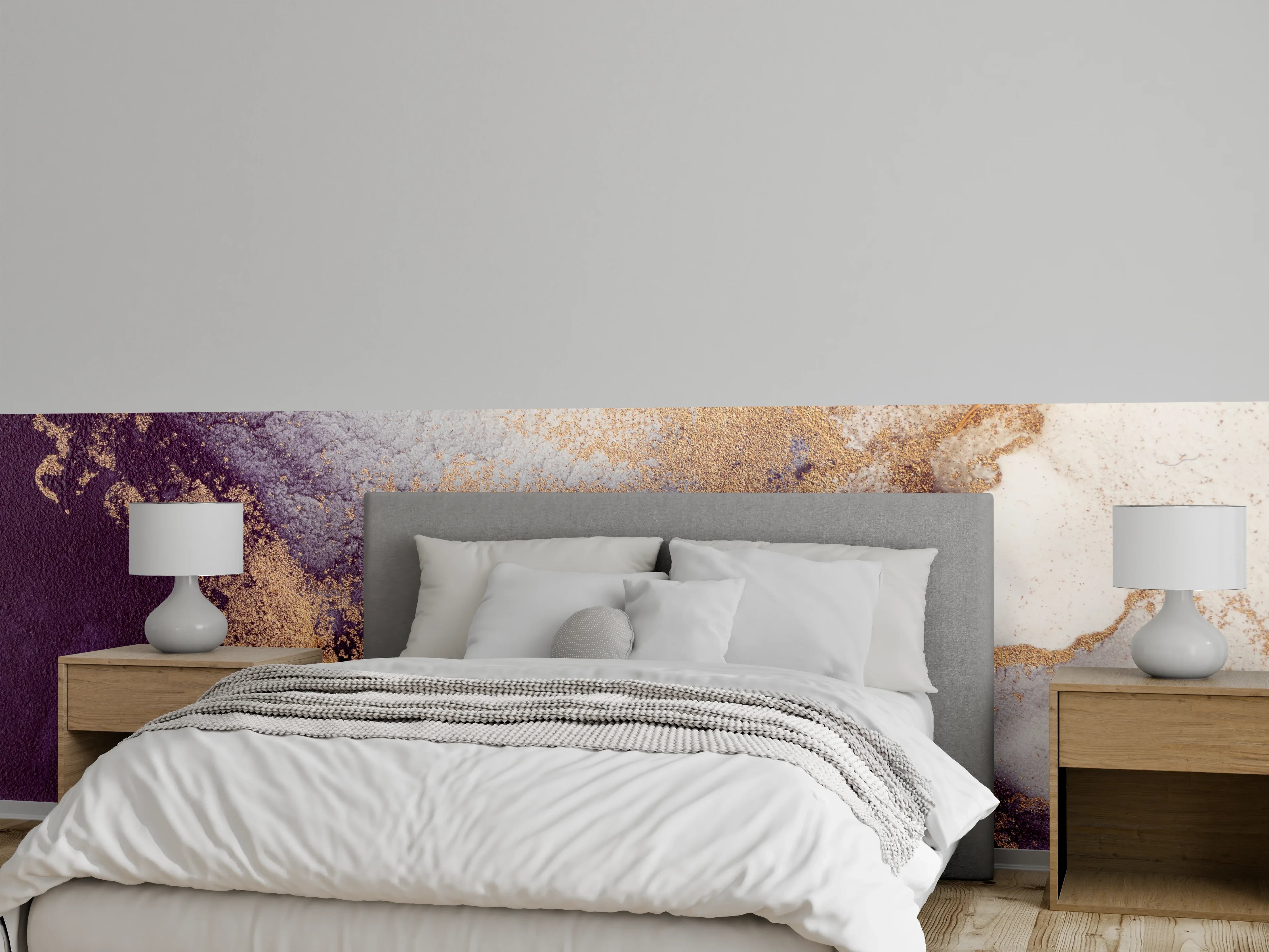 Wandverkleidung Schlafzimmer - Elegant: Abstrakte Wanddekoration mit Gold und Lila