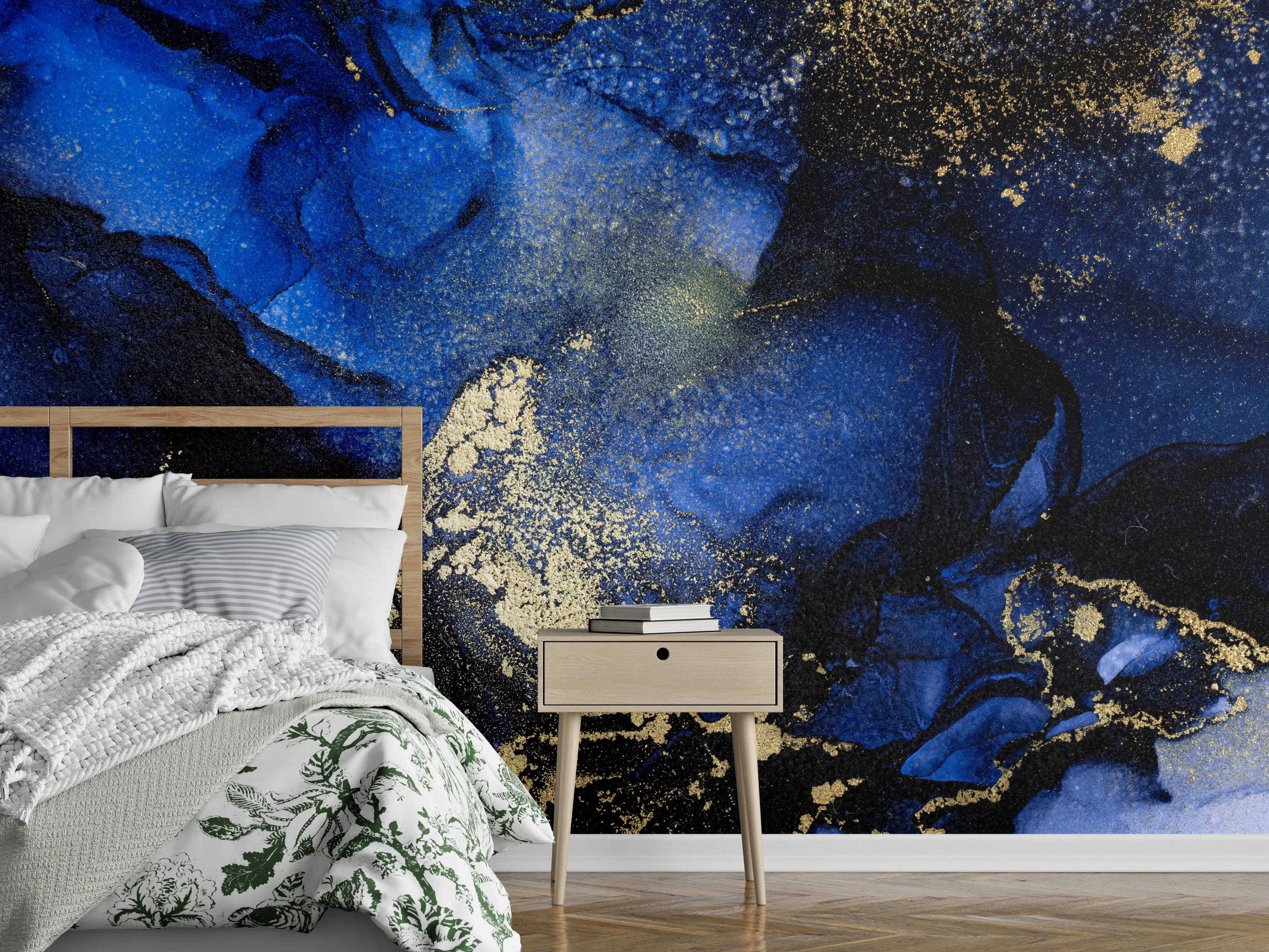 Wandverkleidung Schlafzimmer - Elegante Marmoroptik in Blau und Gold