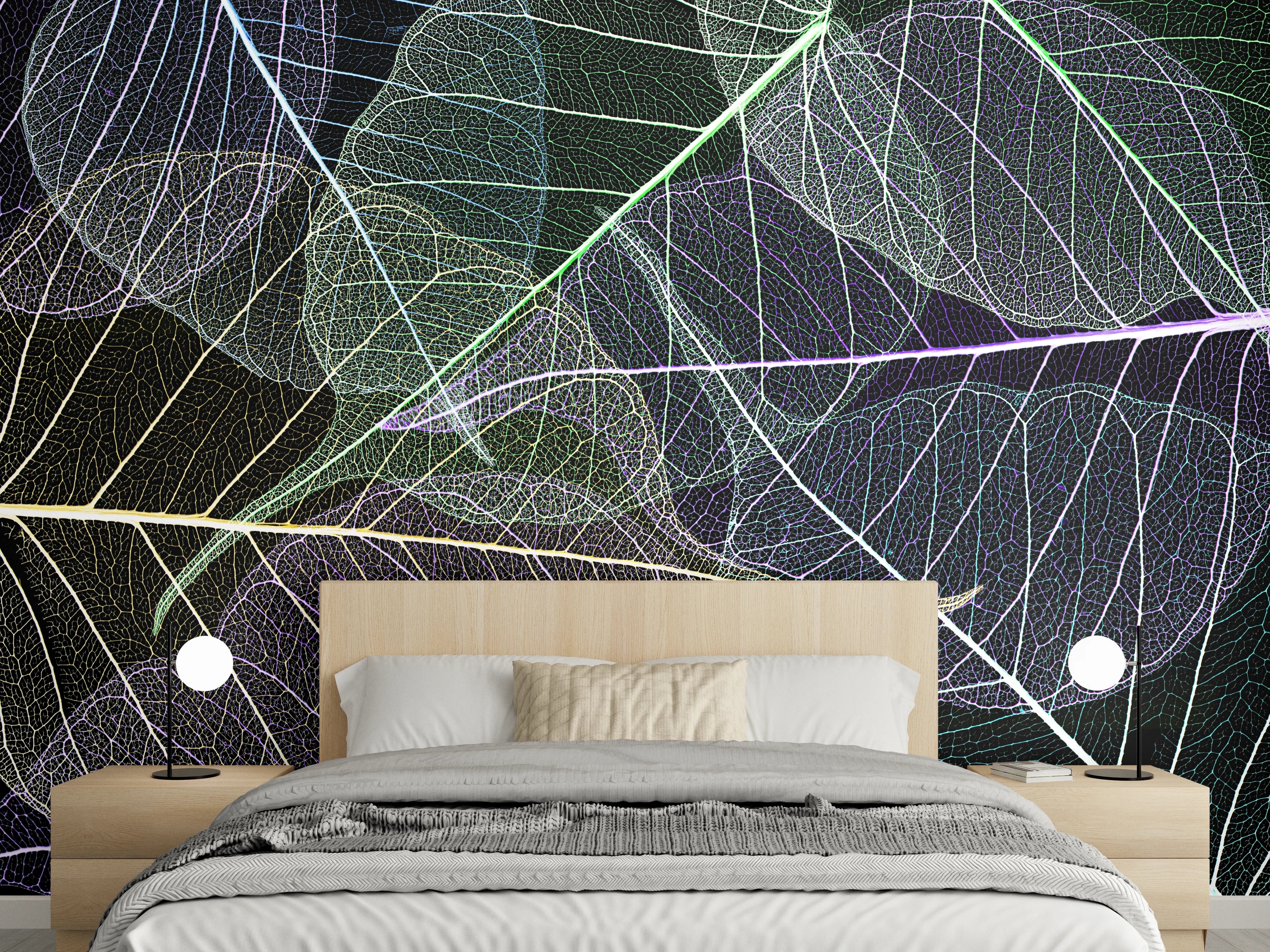 Wandverkleidung Schlafzimmer - Filigrane Blätter auf dunklem Grund