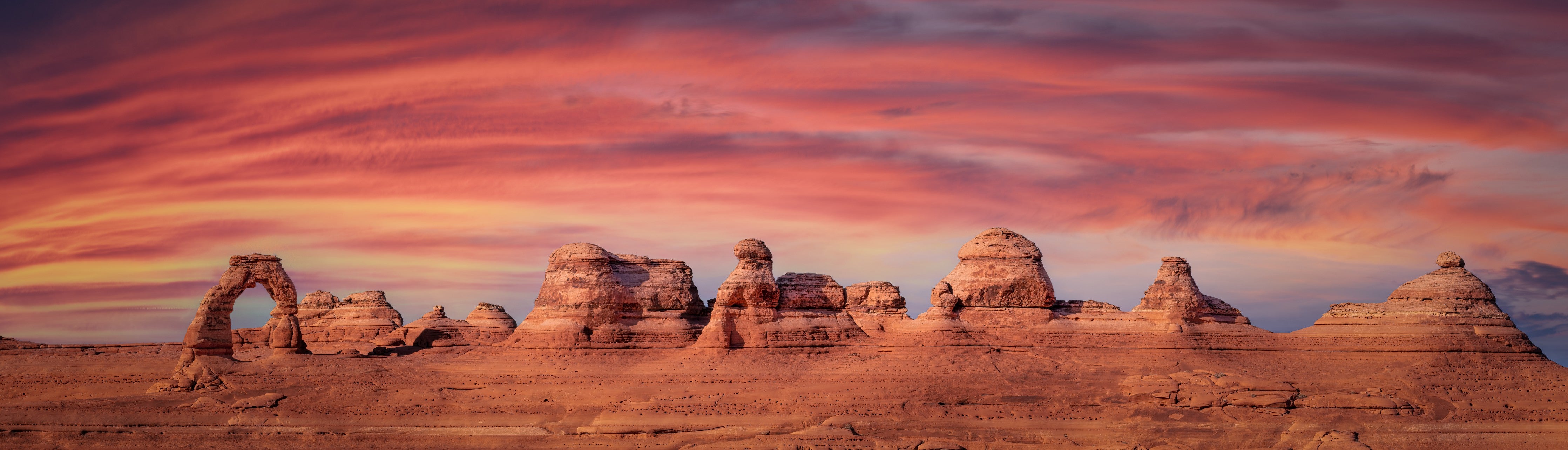 Wandverkleidung Schlafzimmer-Filigraner Bogen im Arches National Park