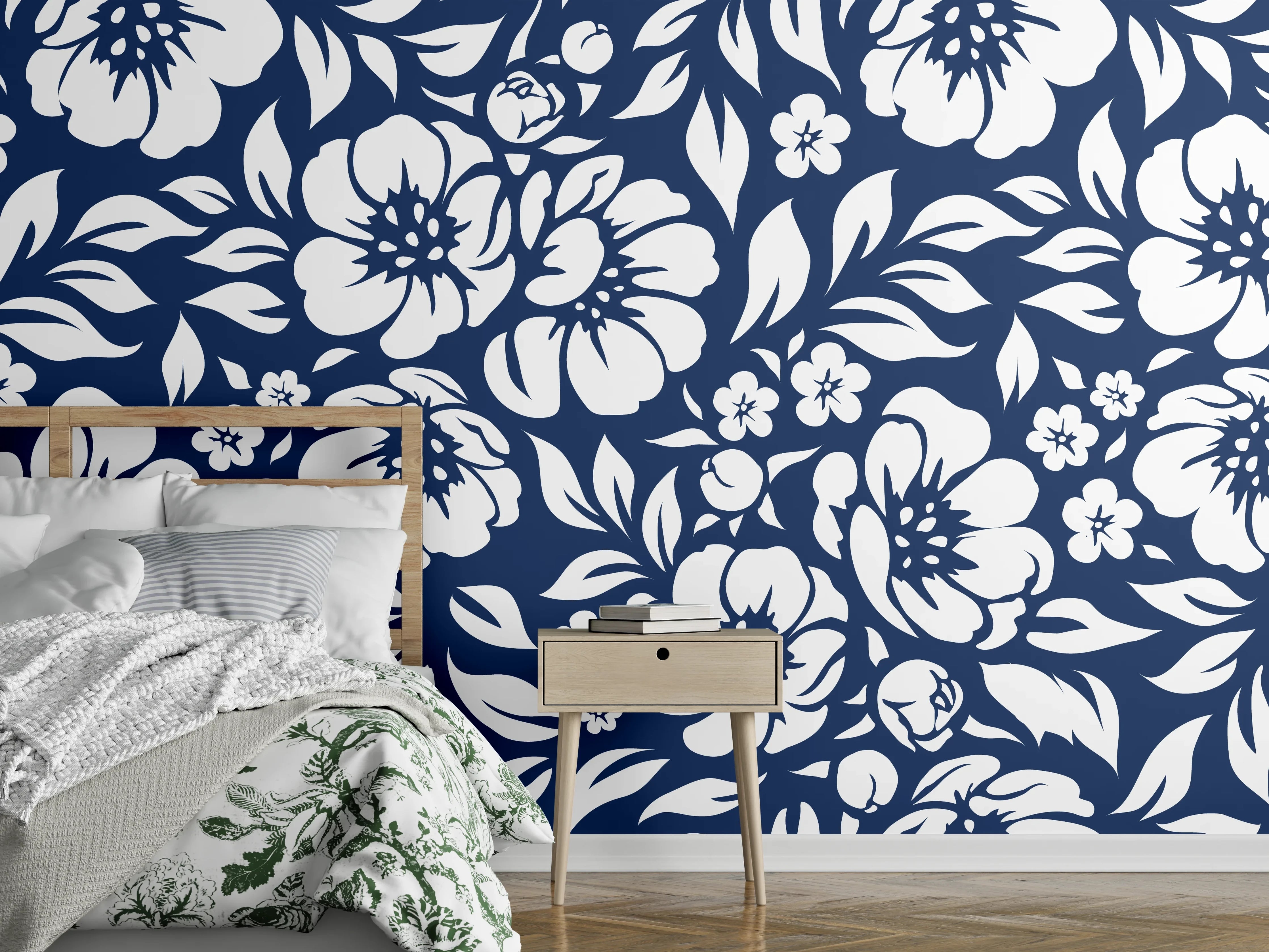 Wandverkleidung Schlafzimmer - Florales Muster in Dunkelblau-Weiß