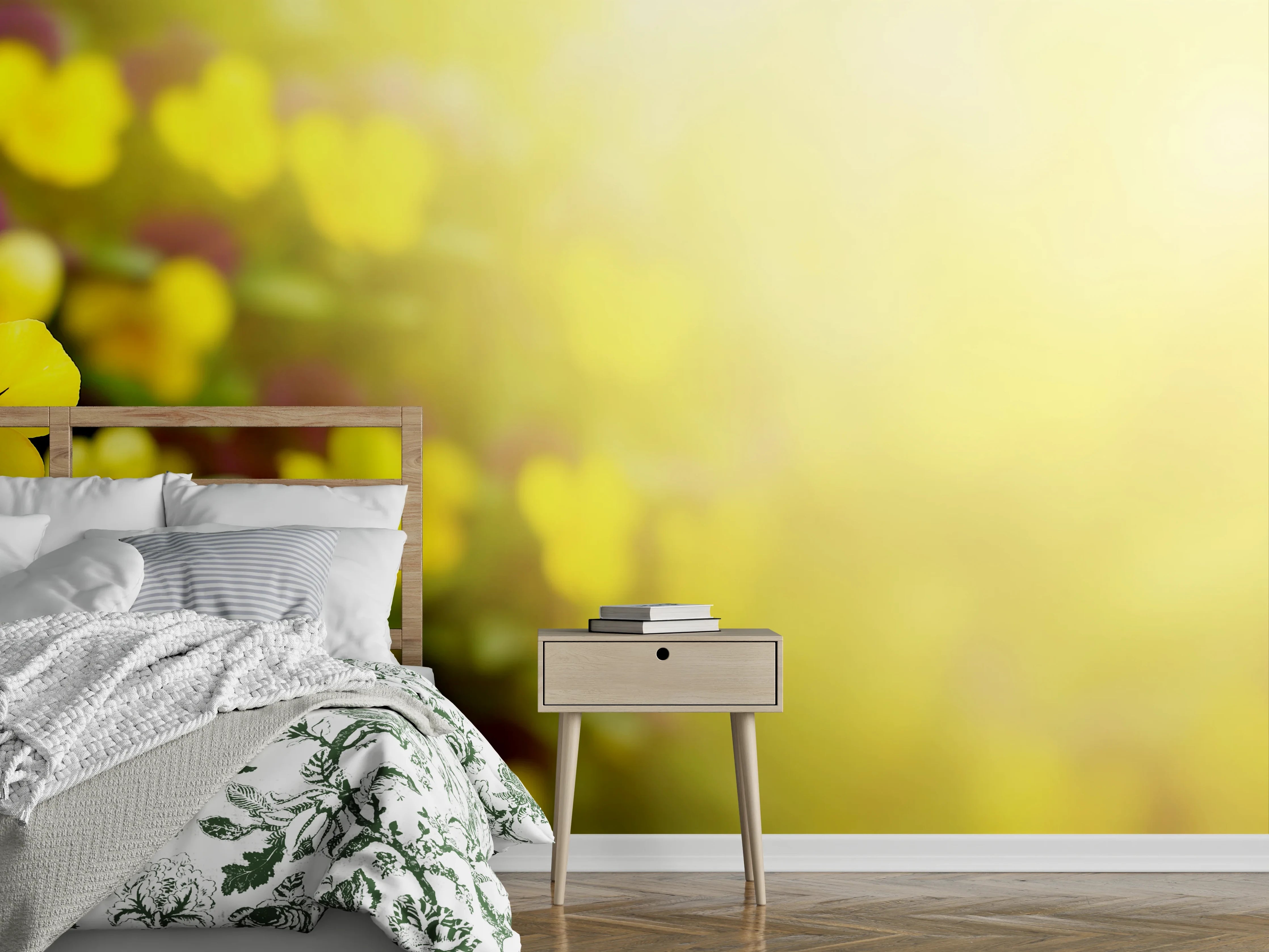 Wandverkleidung Schlafzimmer - Gelbe und violette Blütenpracht