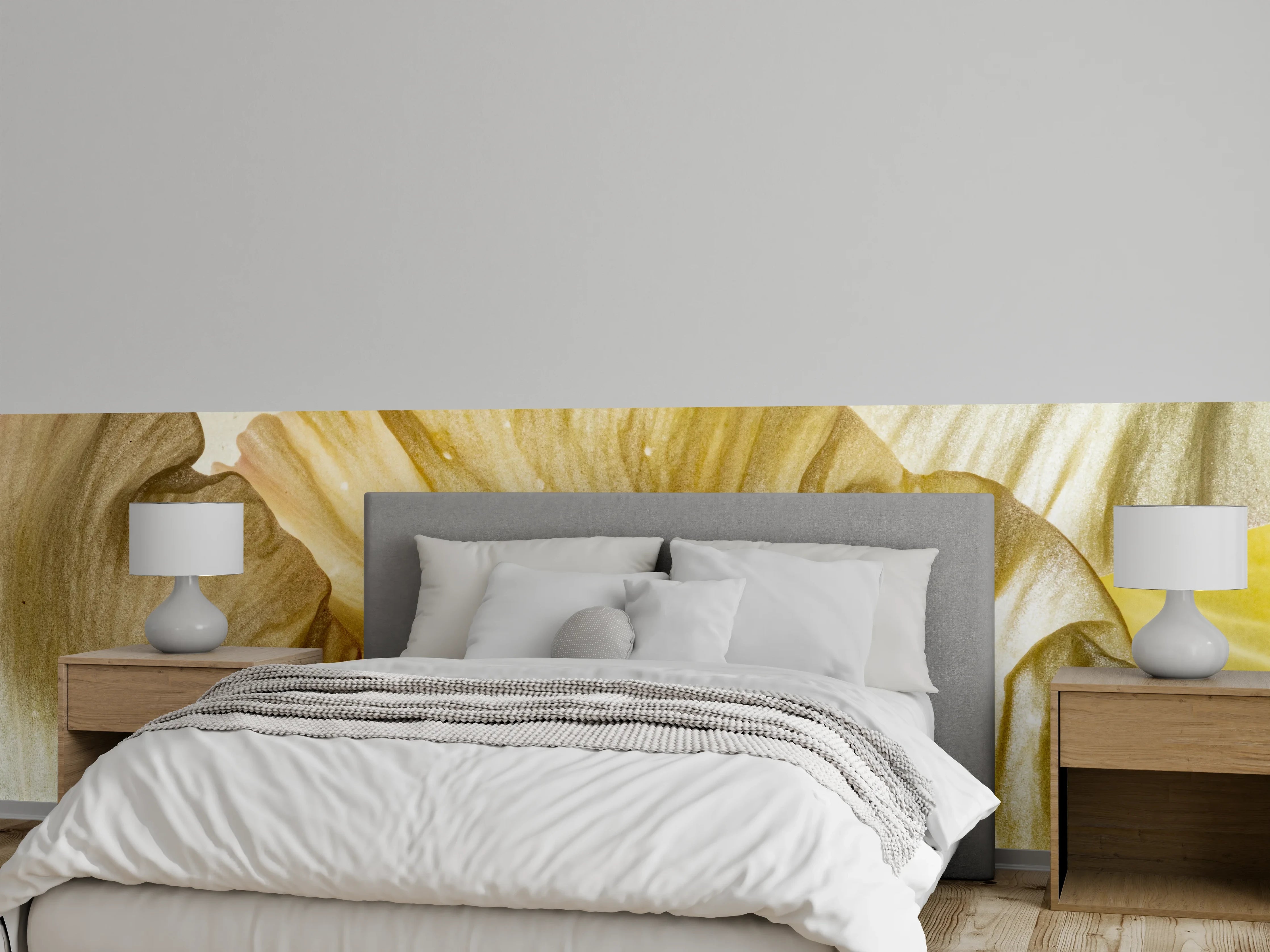 Wandverkleidung Schlafzimmer - Goldene Blumen mit zarten Schatten