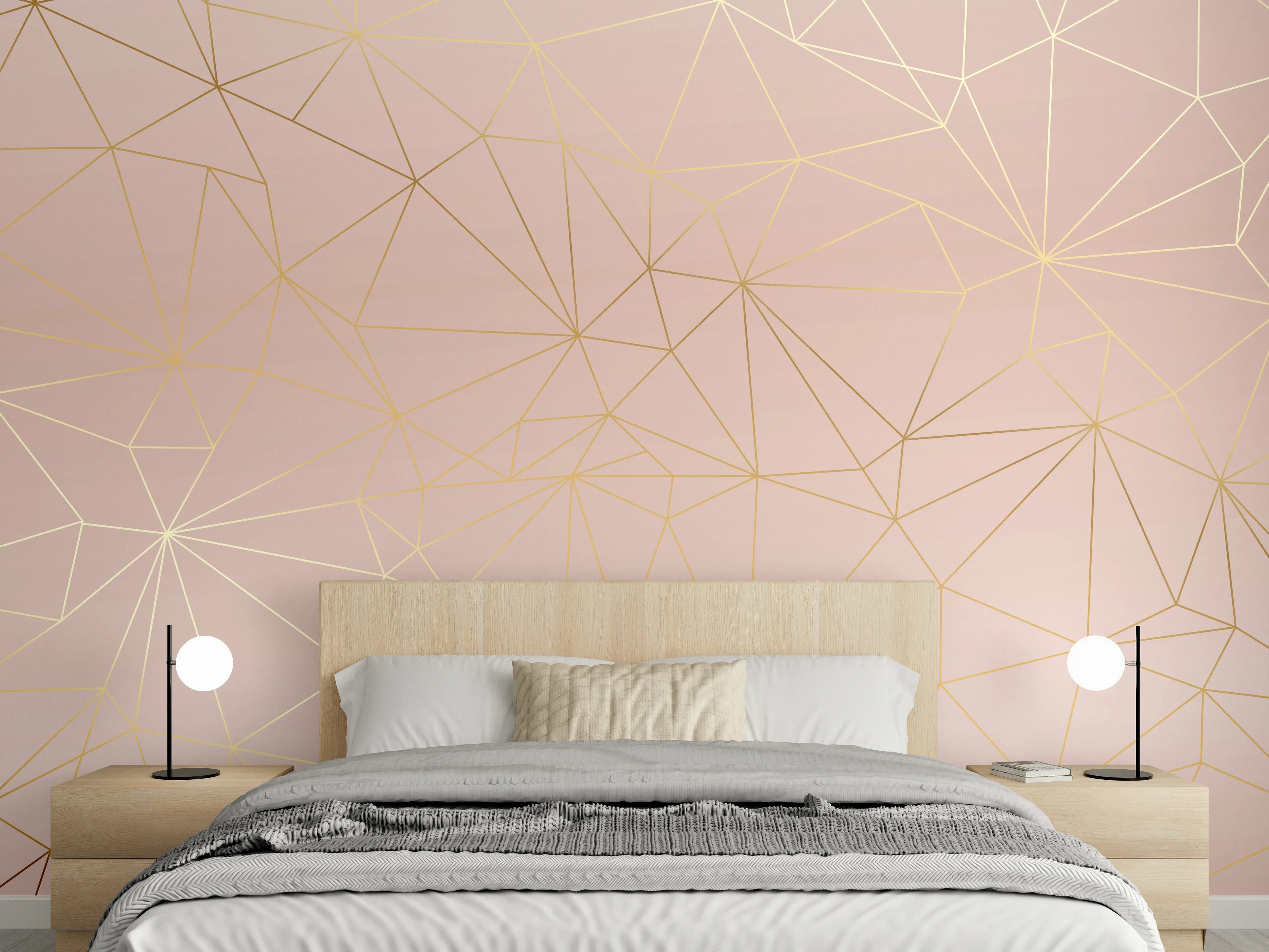 Wandverkleidung Schlafzimmer - Goldene Linien auf Beige Hintergrund