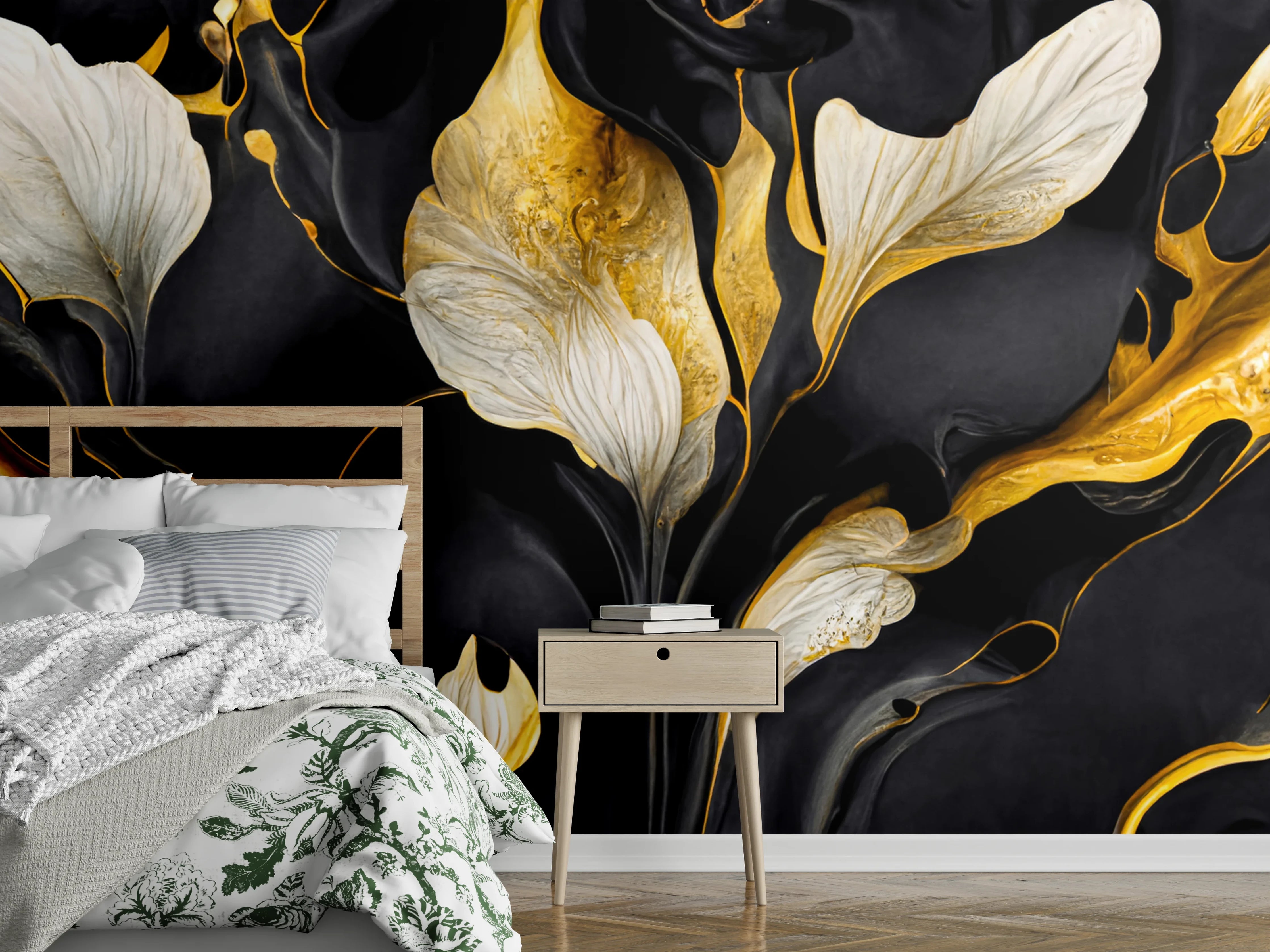 Wandverkleidung Schlafzimmer - Goldene abstrakte Blütenpracht auf Schwarz