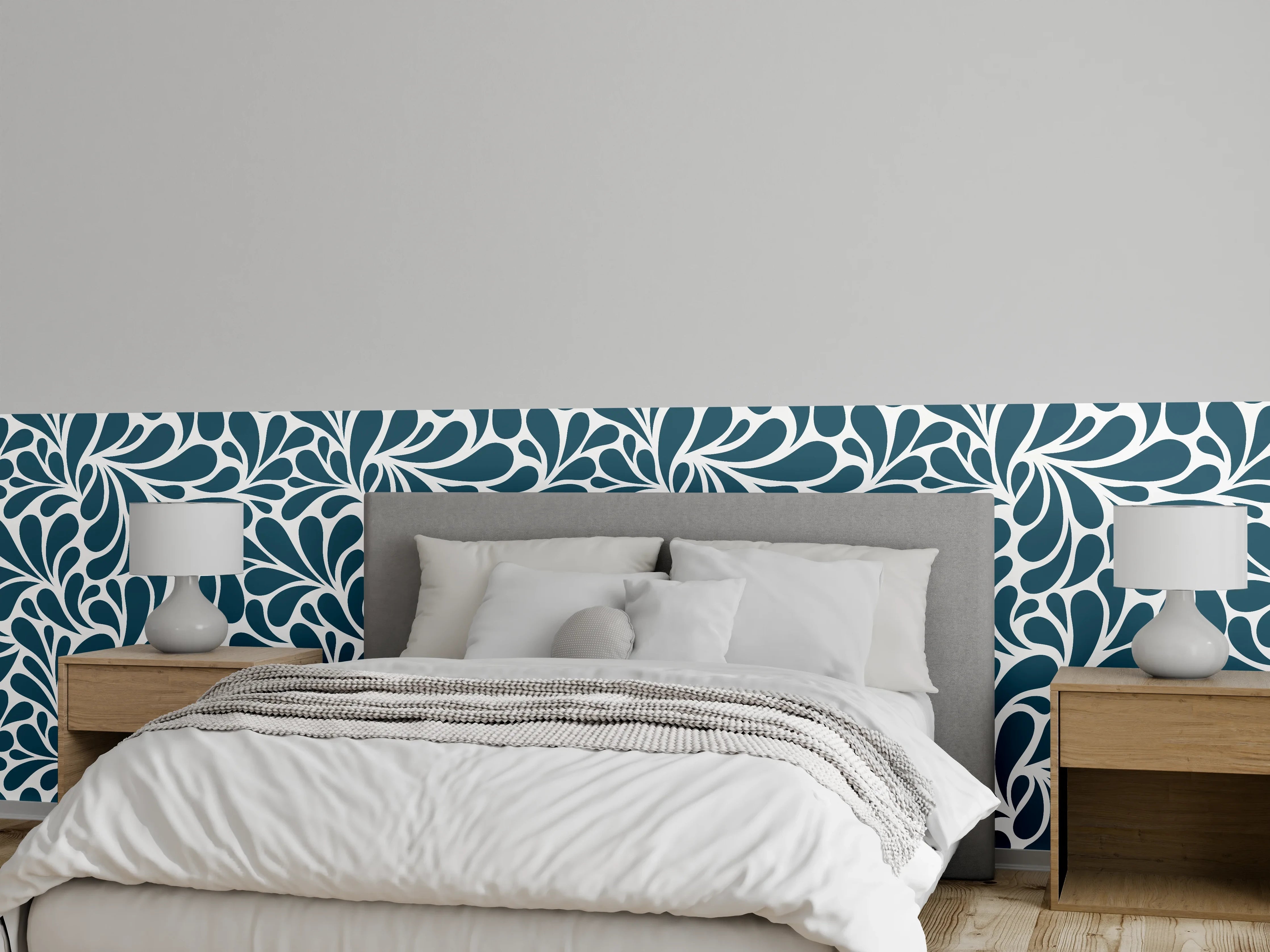 Wandverkleidung Schlafzimmer - Graublaues Blütenornament auf Weiß