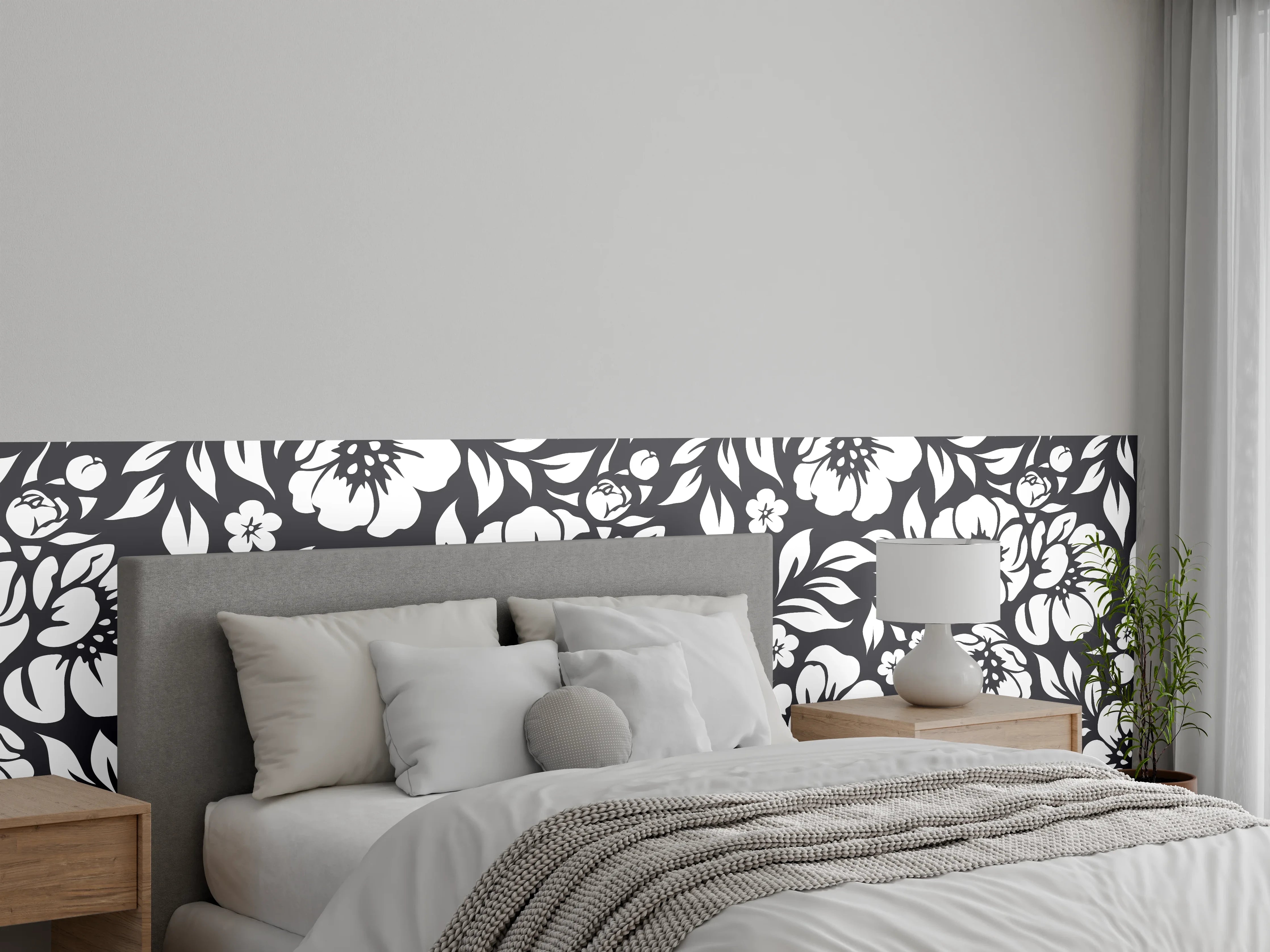 Wandverkleidung Schlafzimmer - Graue Blumenmuster in Schwarz-Weiß