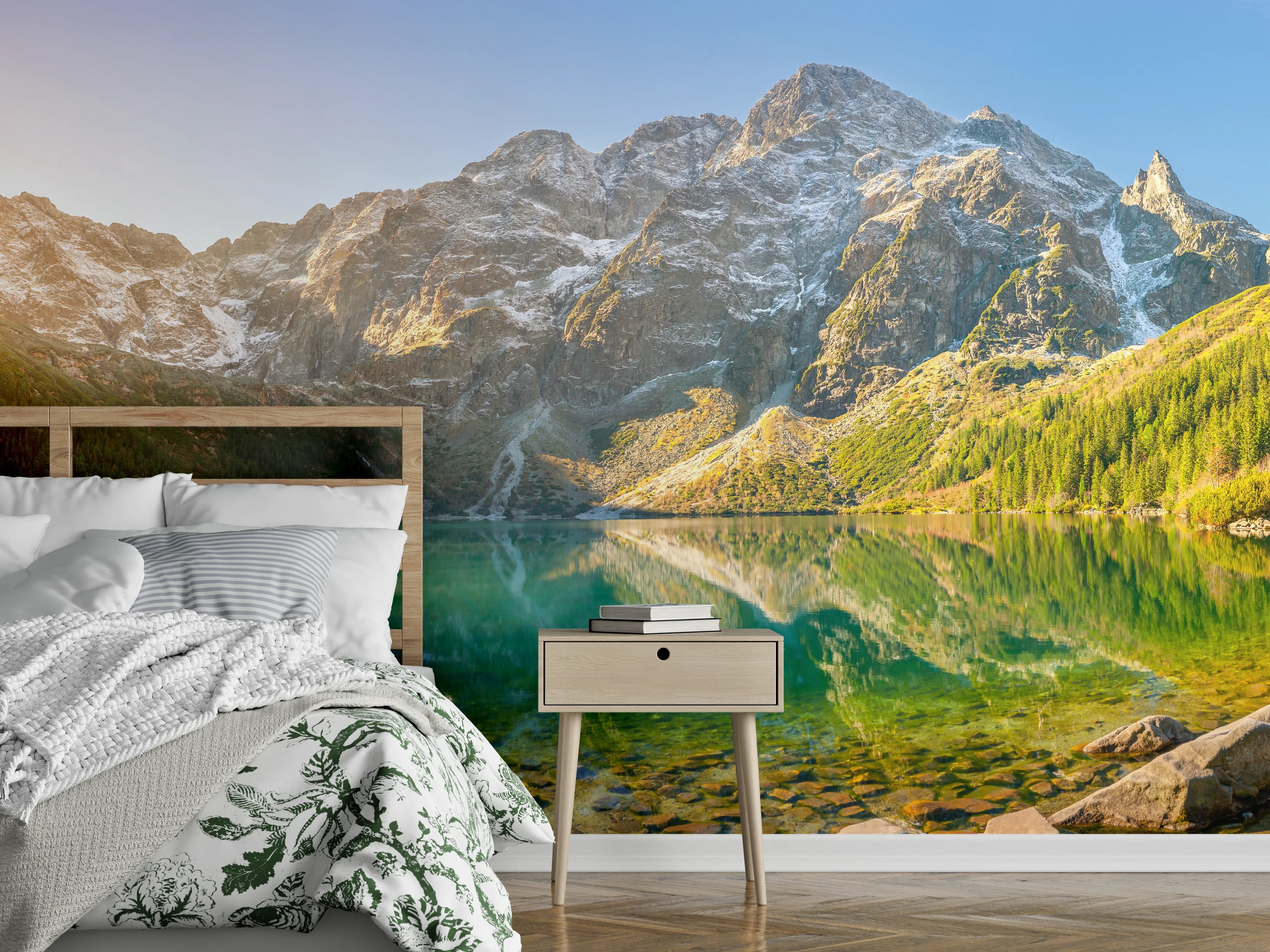 Wandverkleidung Schlafzimmer - Grauschimmer am See: Alpenpanorama
