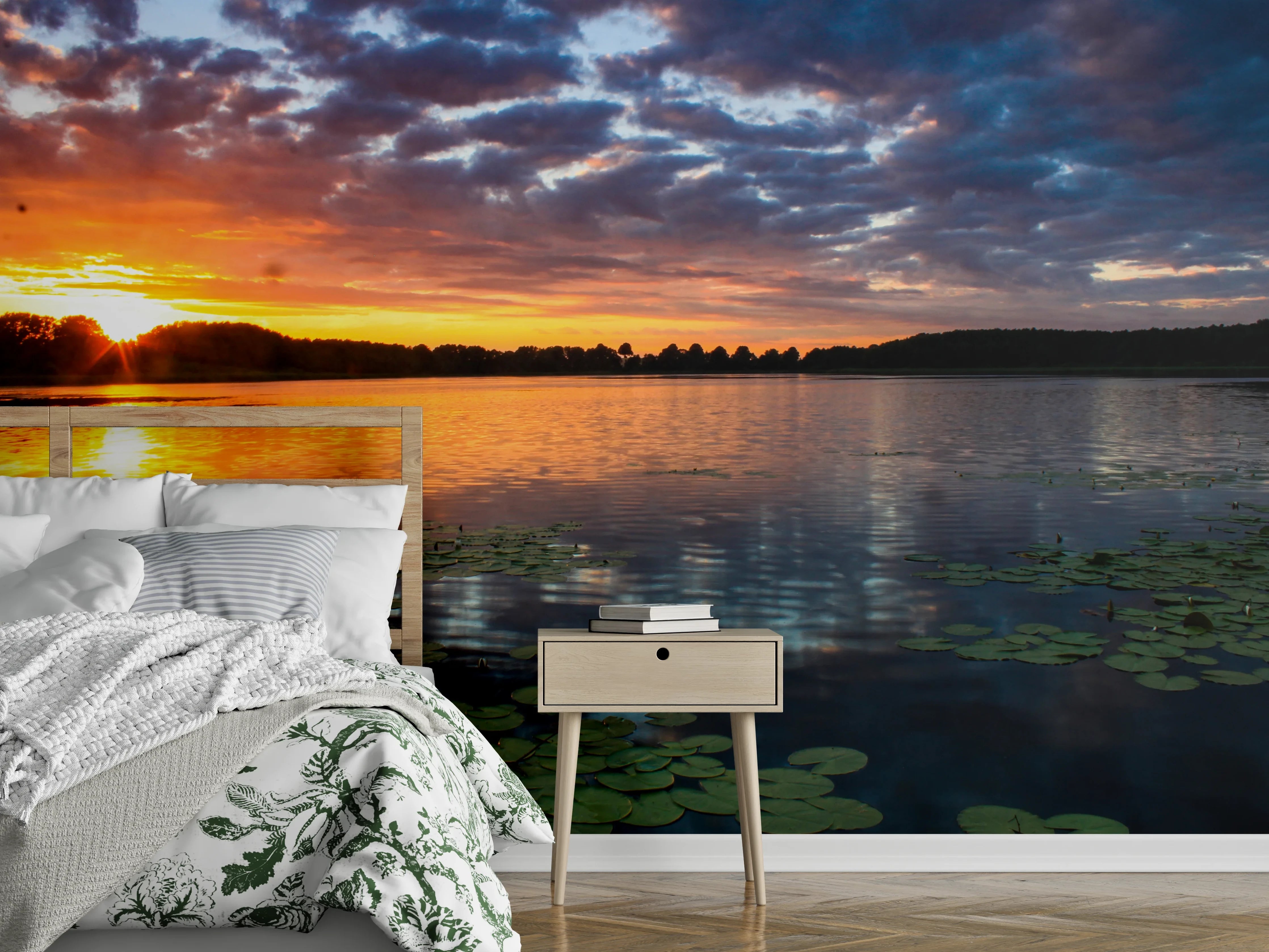 Wandverkleidung Schlafzimmer - Grauschimmer über stillem Wasser