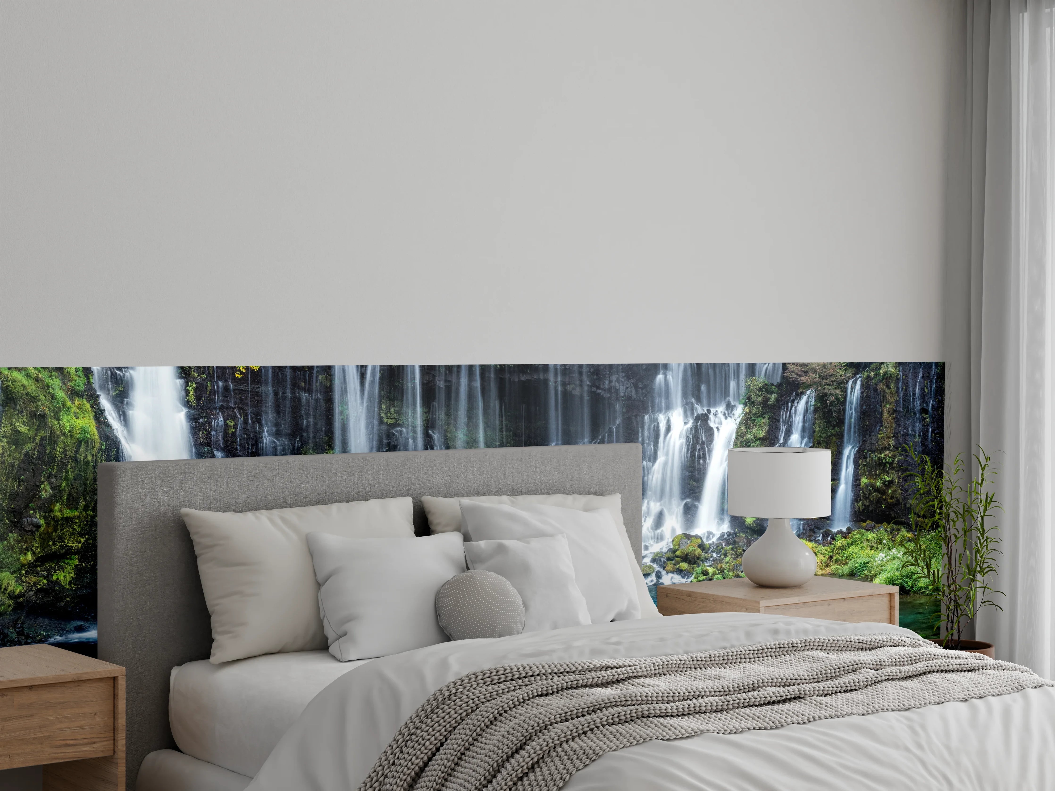 Wandverkleidung Schlafzimmer - Grauschimmernde Wasserfallträume im Weiß