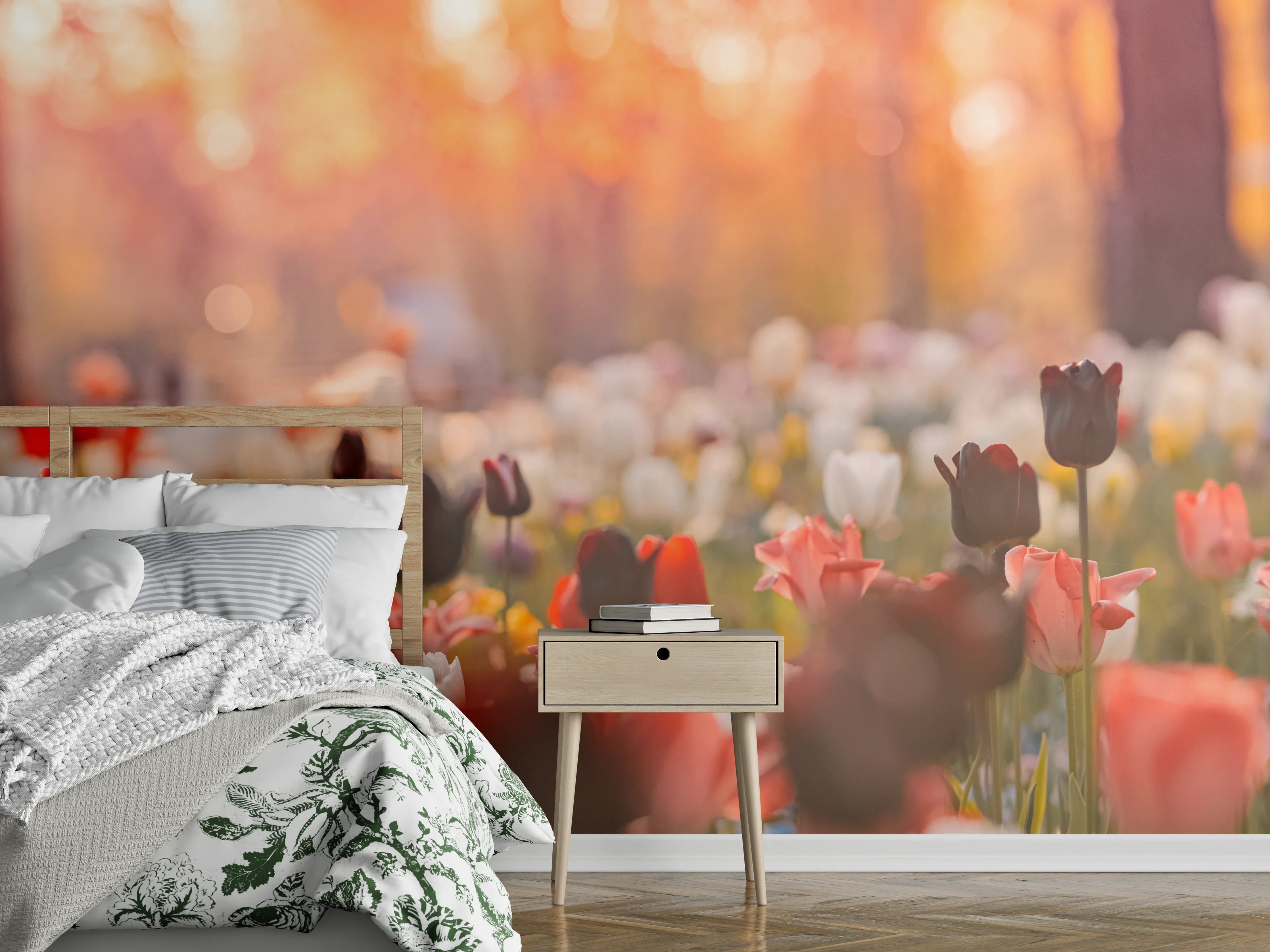Wandverkleidung Schlafzimmer - Grauweiße Tulpen im sanften Licht