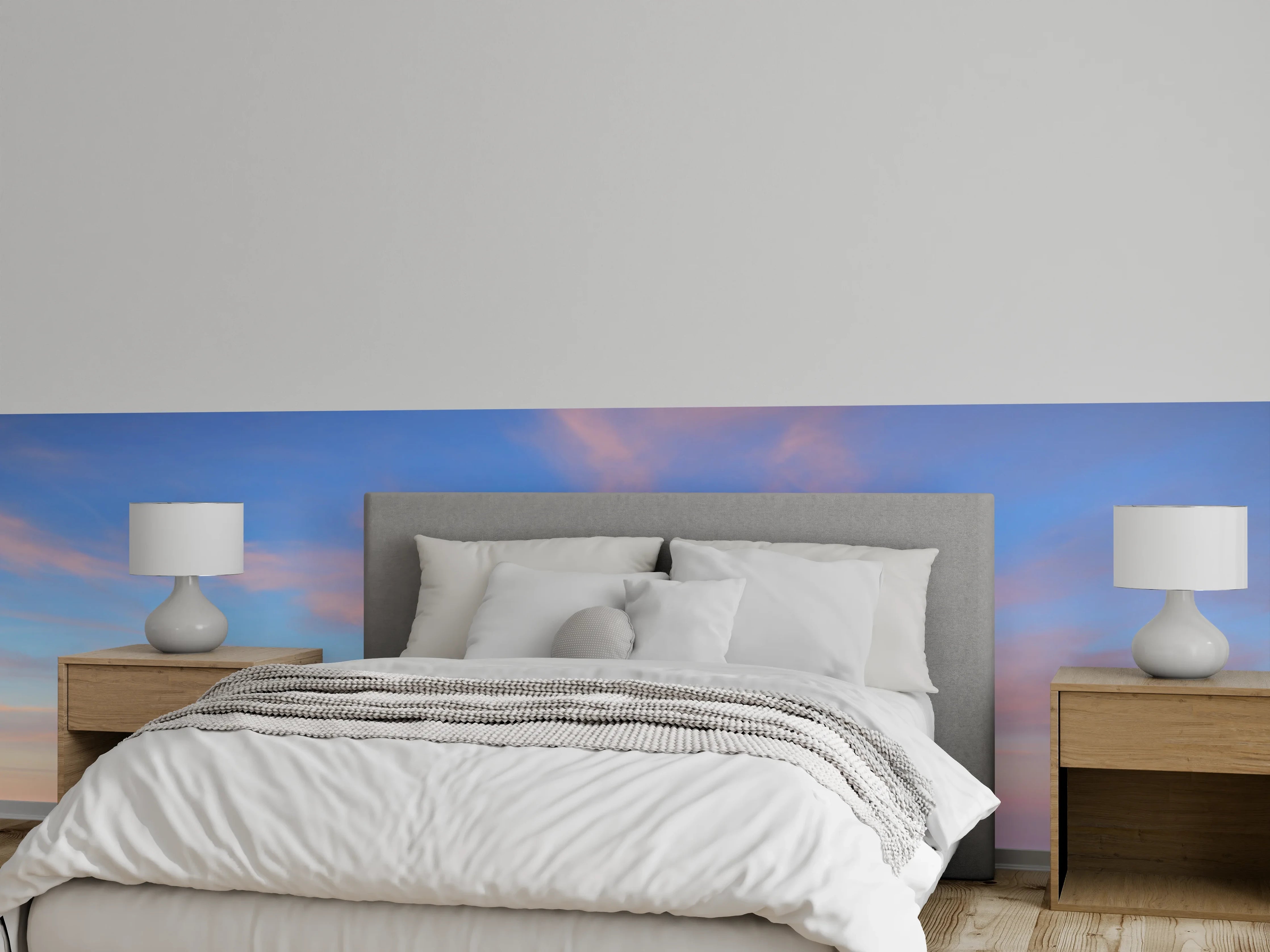 Wandverkleidung Schlafzimmer - Grauweißes Wolkenspiel am Pastellhimmel