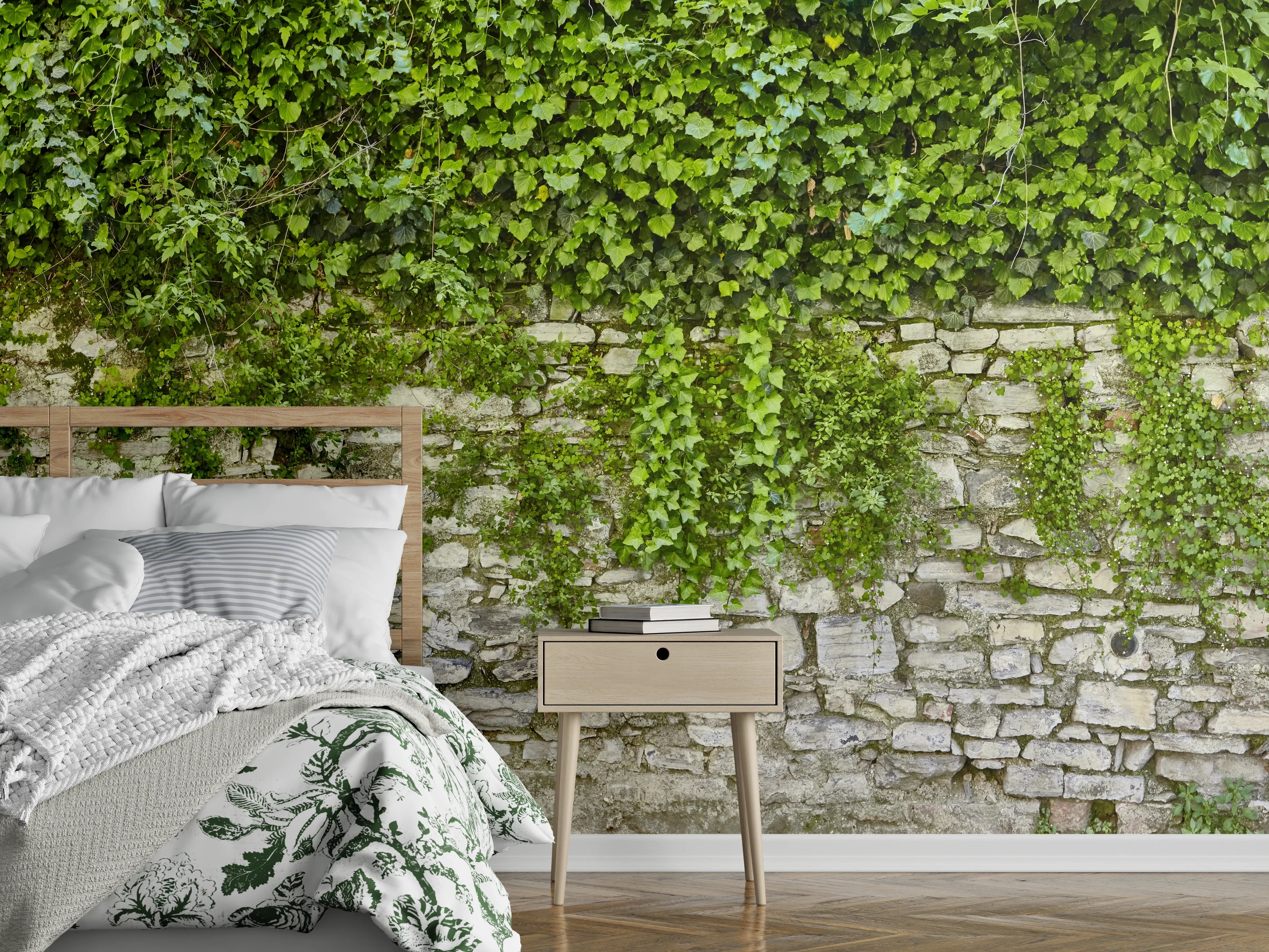 Wandverkleidung Schlafzimmer - Grün überwucherte Burgmauer