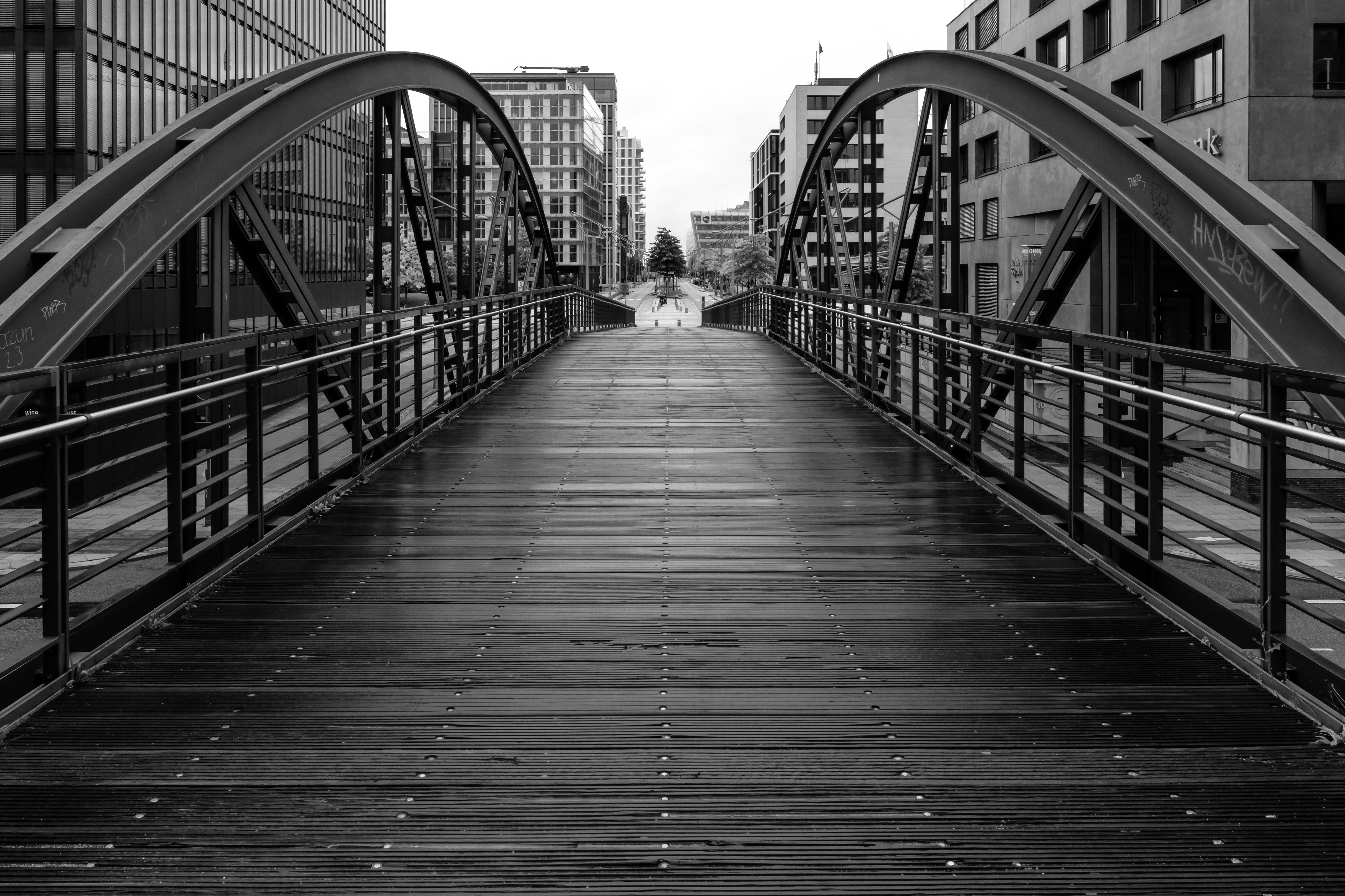 Wandverkleidung Schlafzimmer-Hamburg - magische Brücke