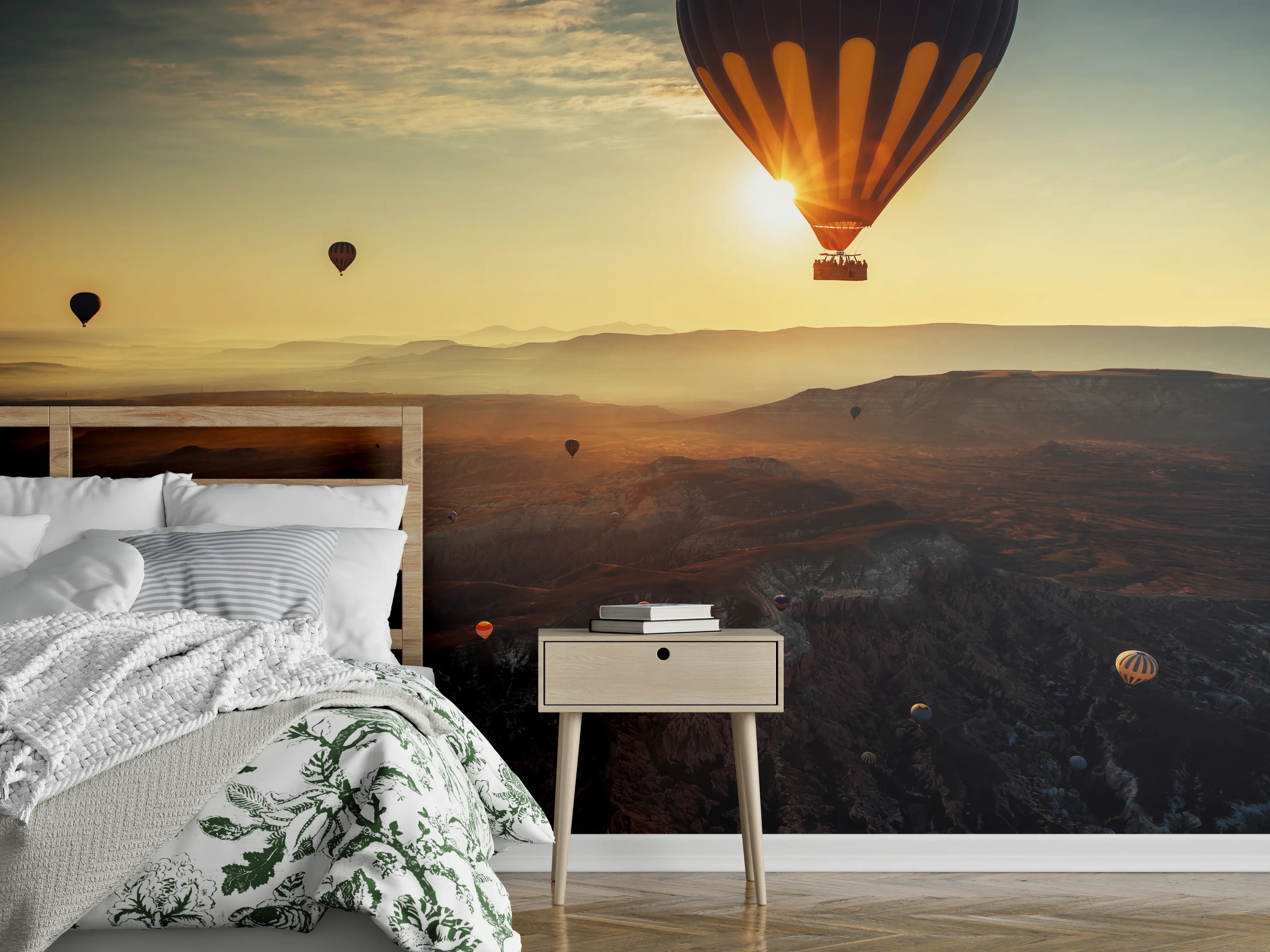 Wandverkleidung Schlafzimmer - Heißluftballons Sonnenaufgang Landschaft