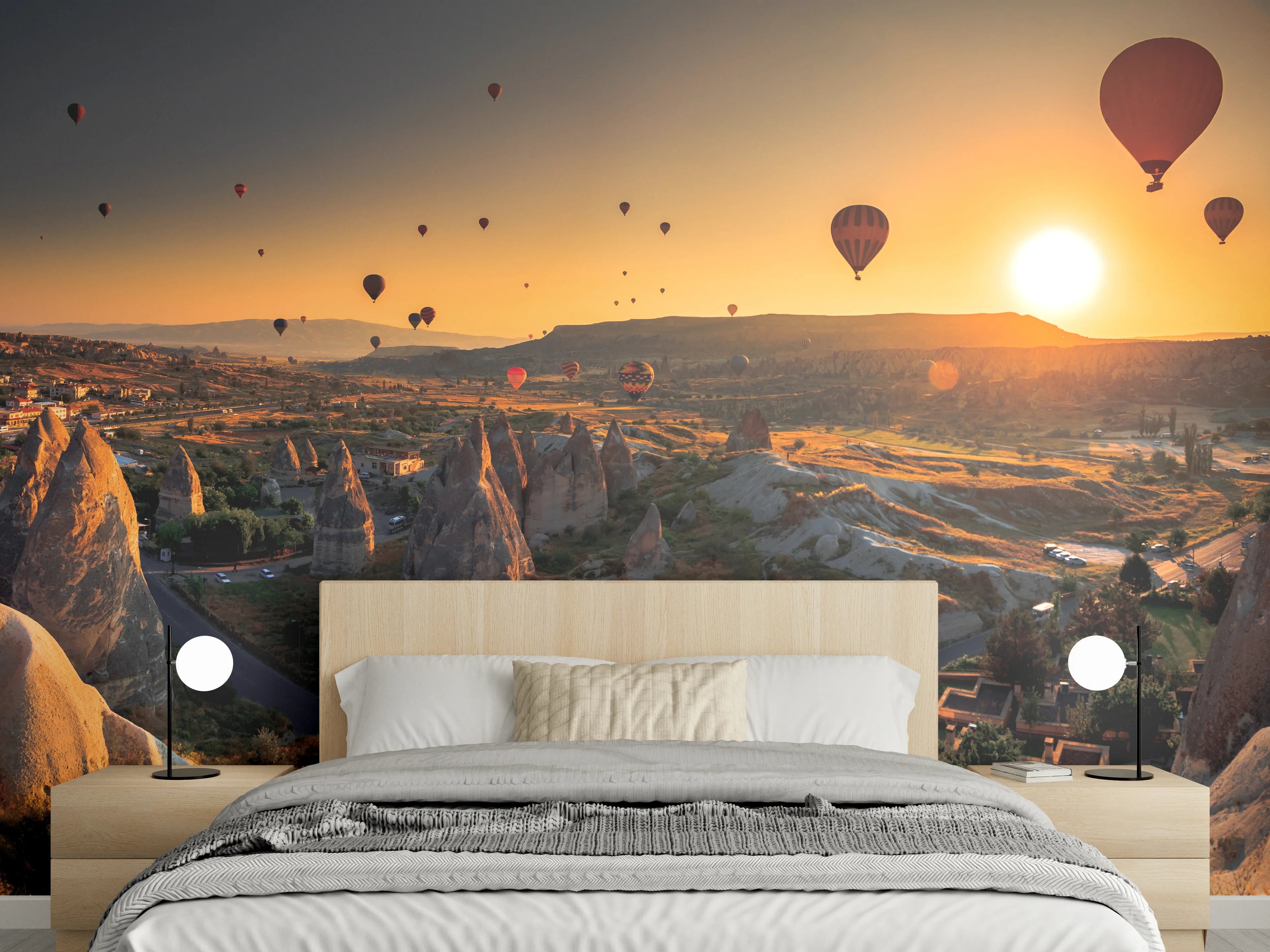 Wandverkleidung Schlafzimmer - Heißluftballons über Kappadokien bei Sonnenaufgang