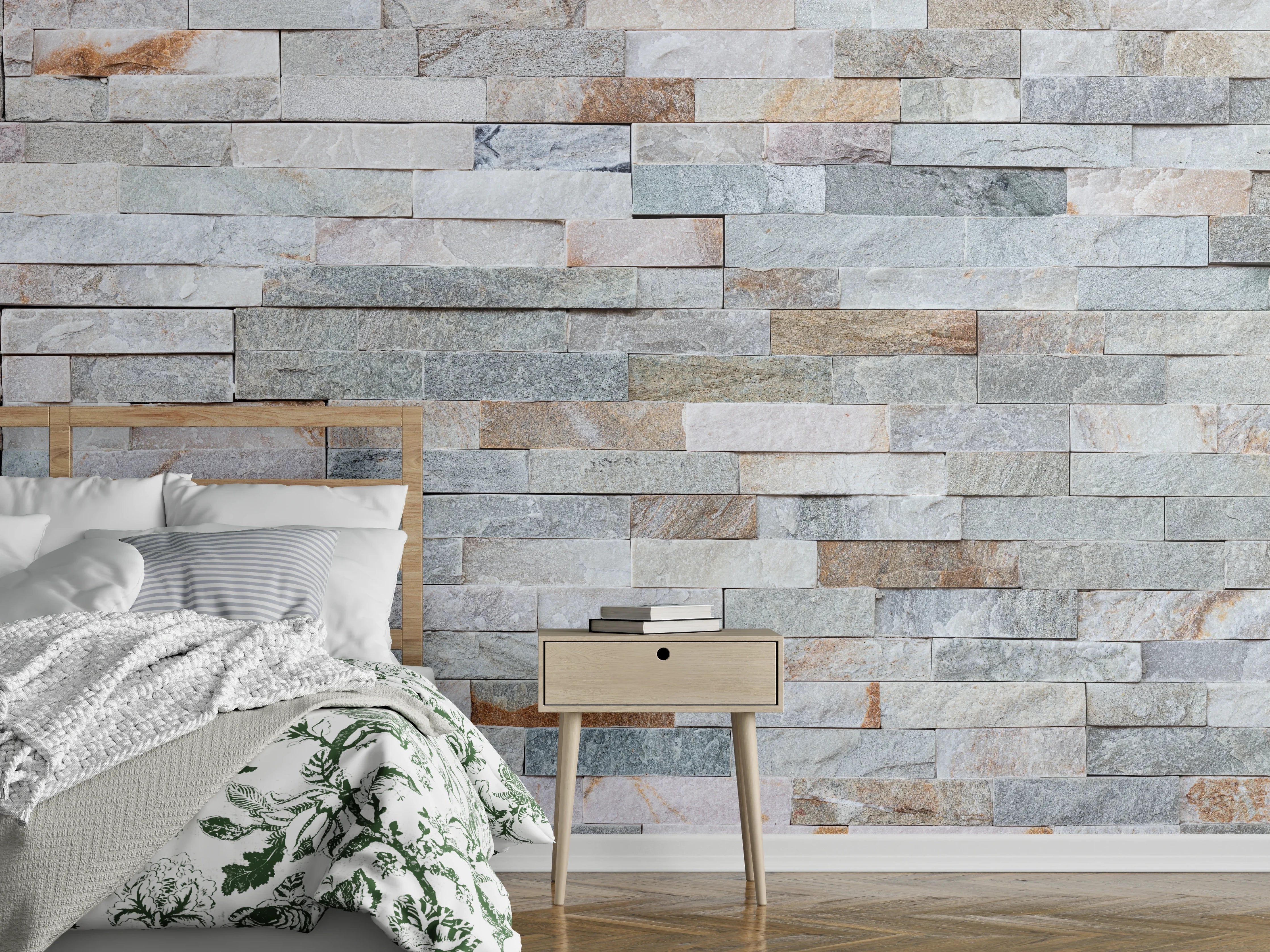 Wandverkleidung Schlafzimmer - Helle Natursteinmauer in Grautönen