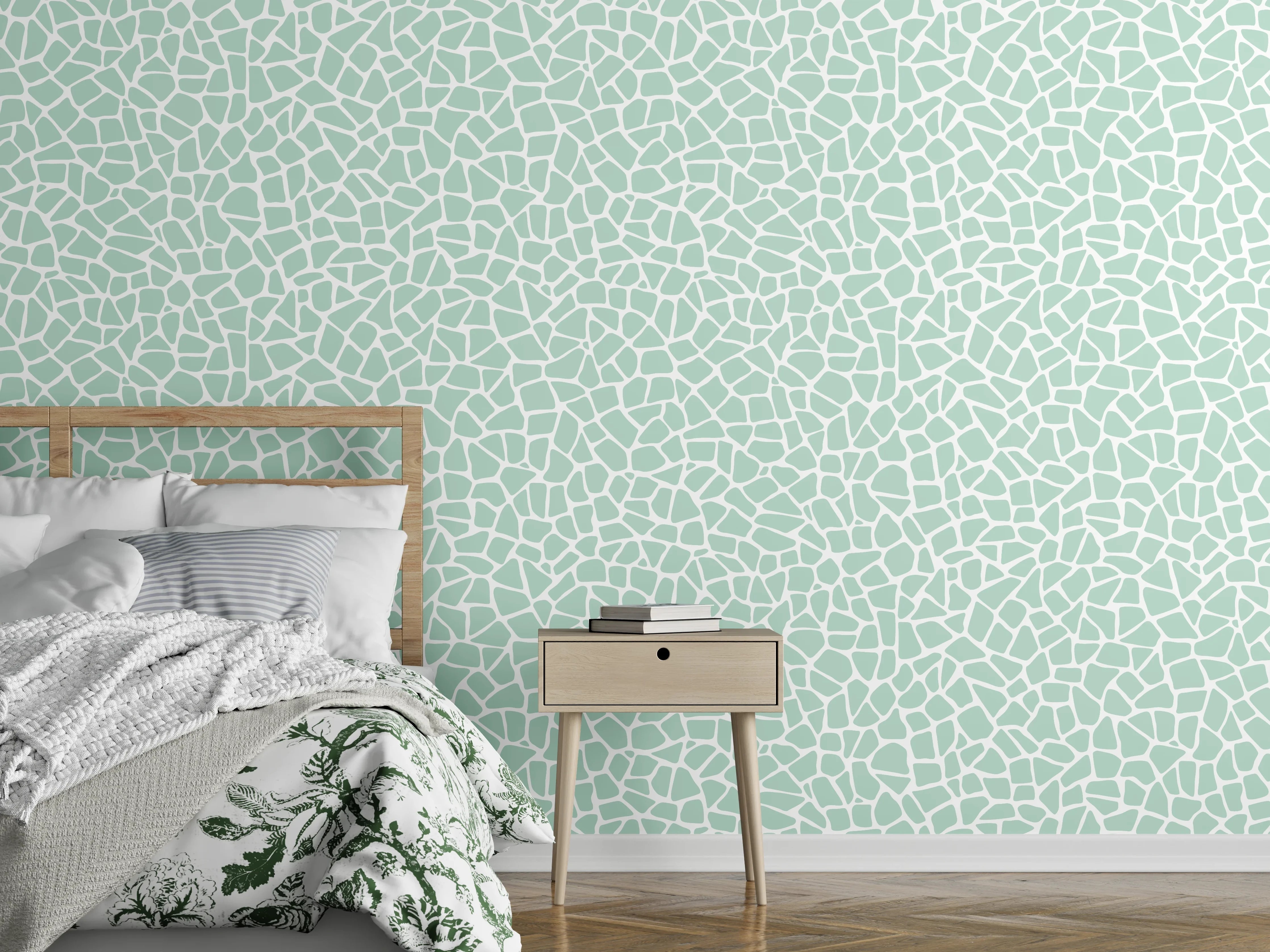 Wandverkleidung Schlafzimmer - Helle, texturierte Wand mit feinen Rissen