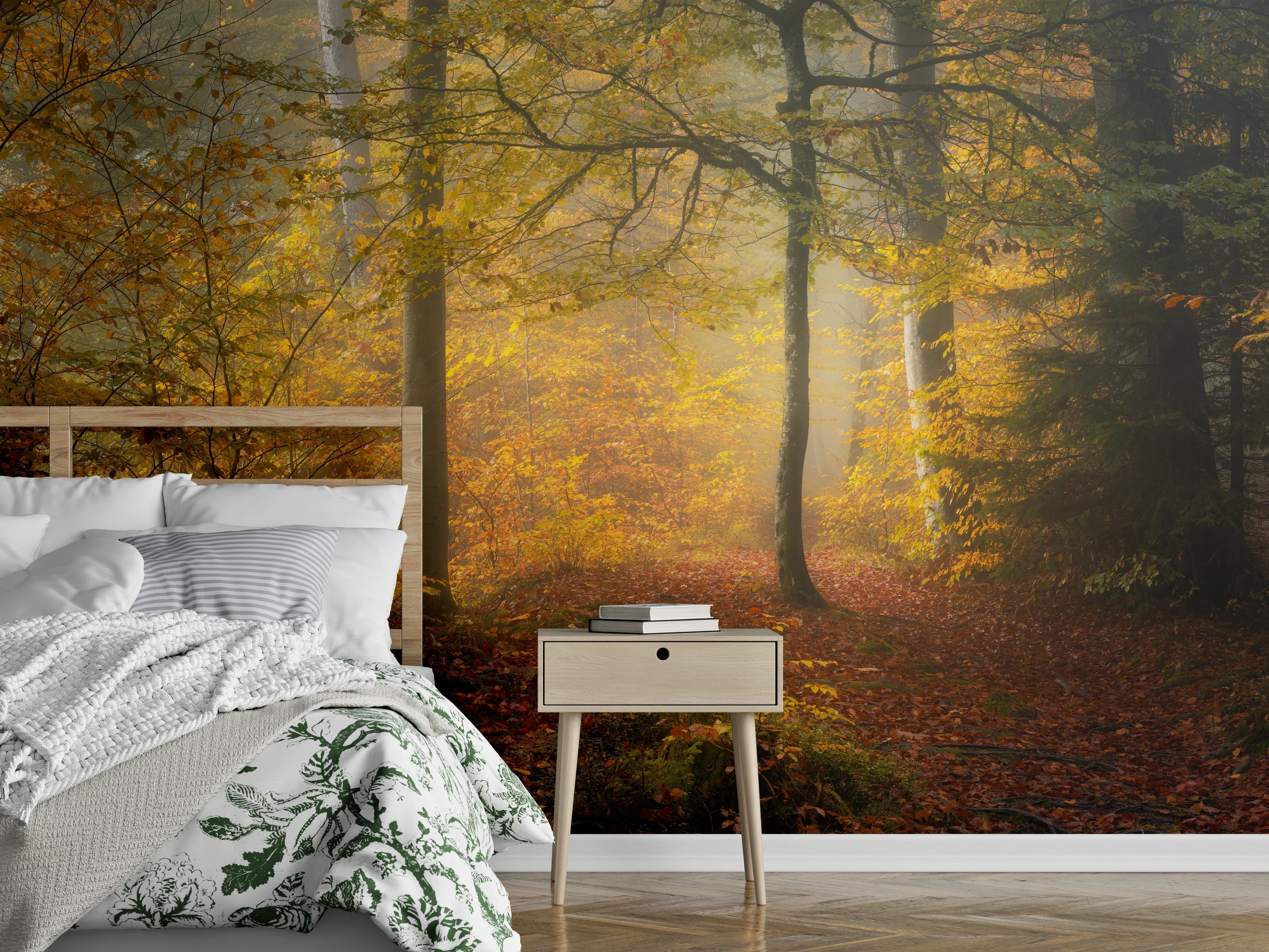 Wandverkleidung Schlafzimmer - Herbstlicher Wald im Morgennebel