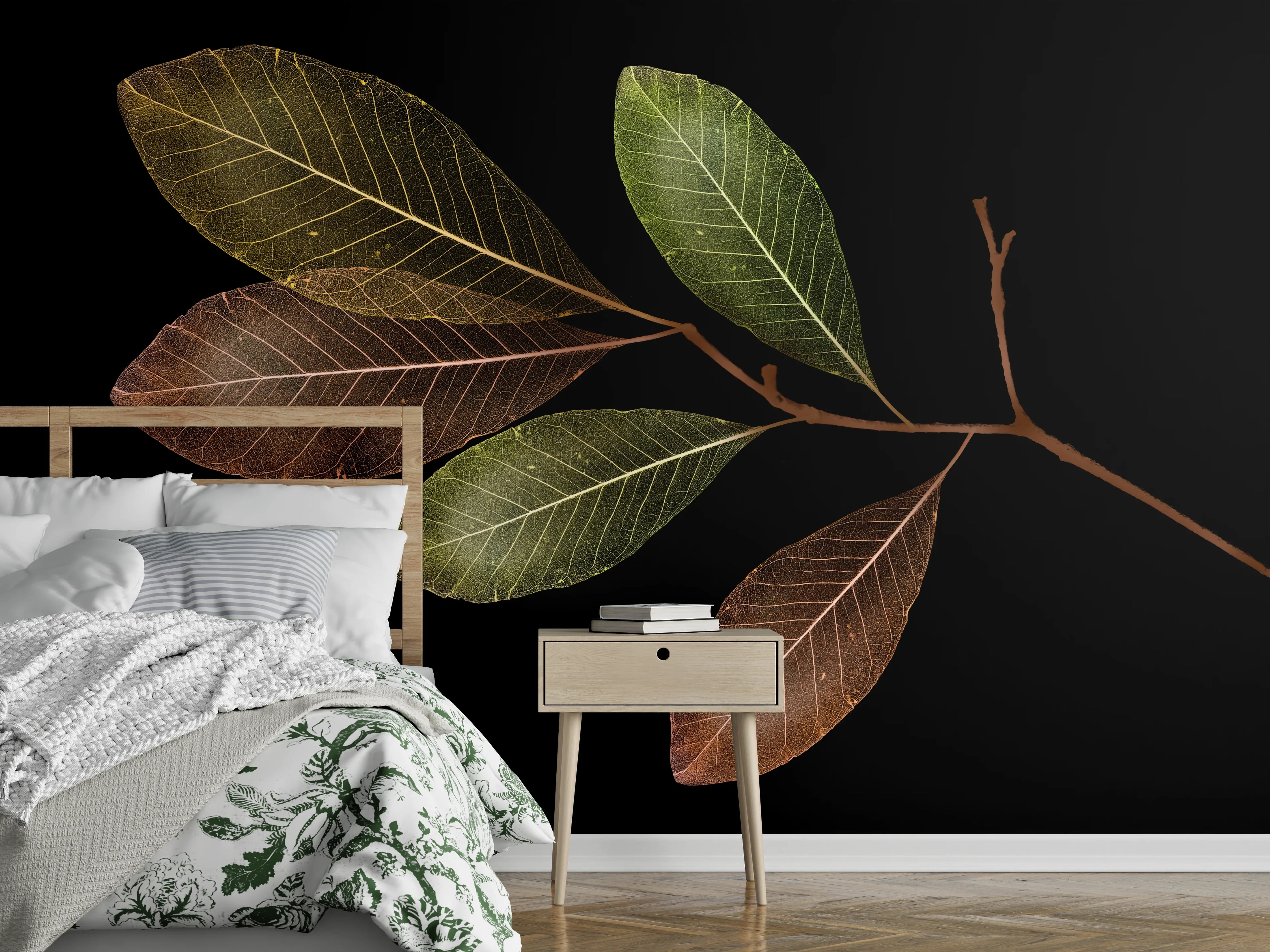 Wandverkleidung Schlafzimmer - Herbstliches Blattmotiv auf Schwarz