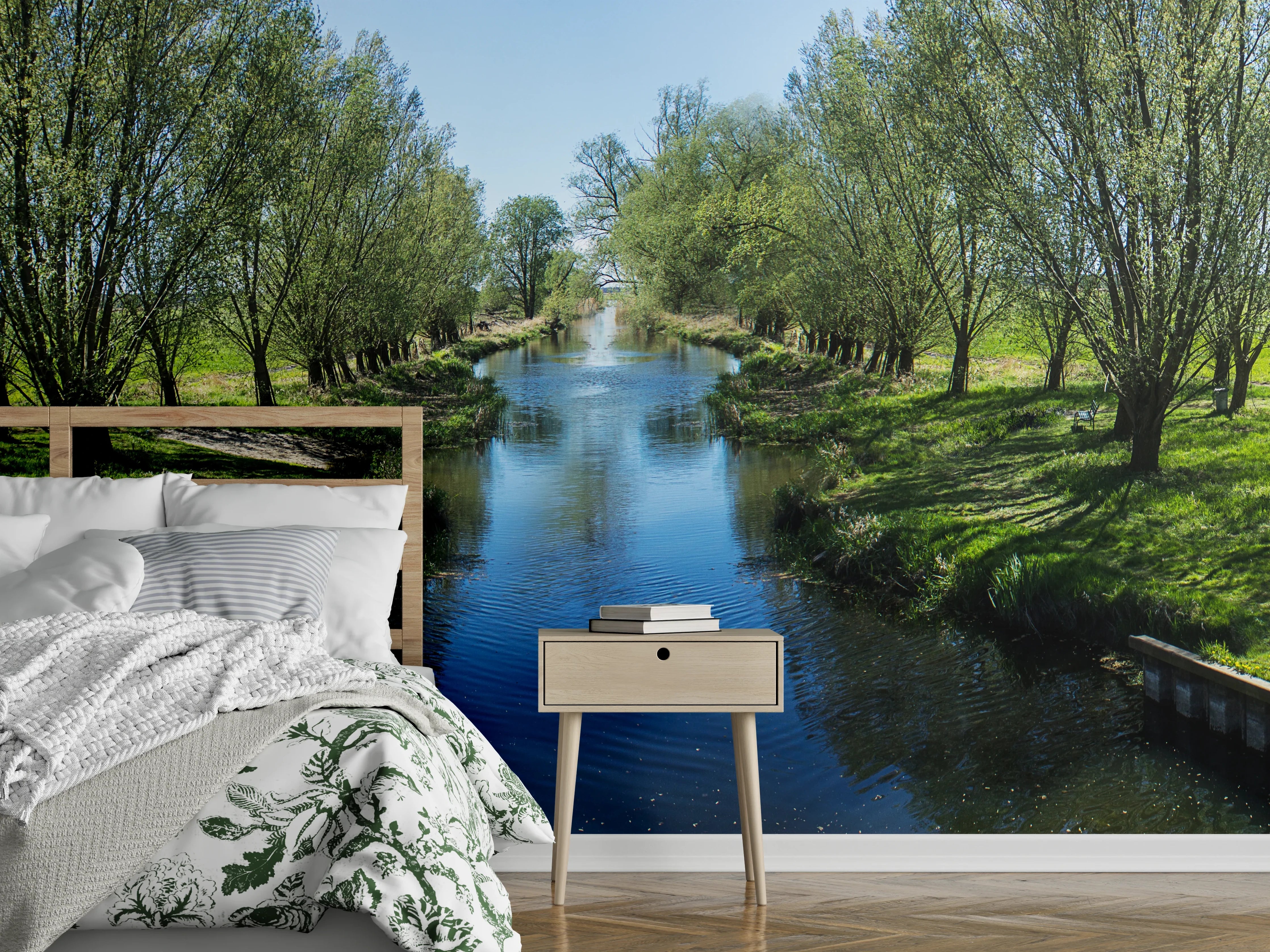 Wandverkleidung Schlafzimmer - Idyllischer Fluss mit Baumallee