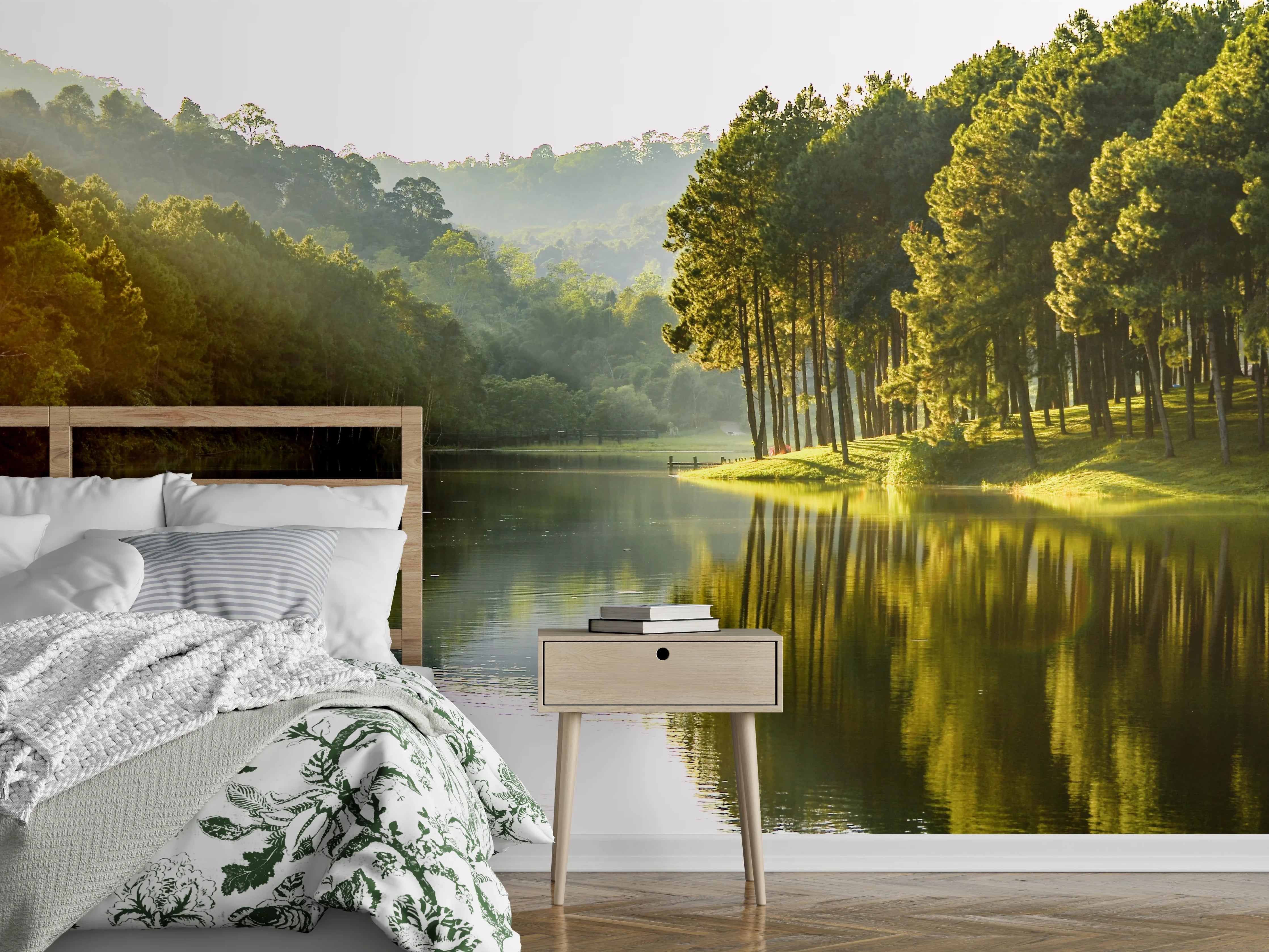 Wandverkleidung Schlafzimmer - Idyllischer Waldsee am Morgen
